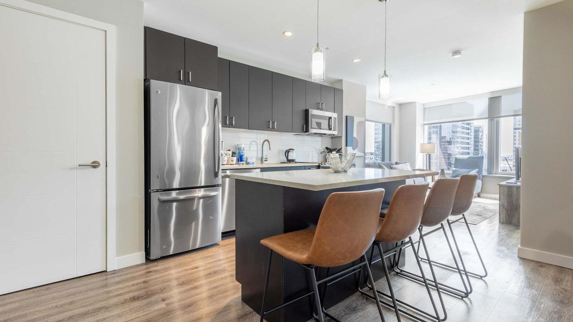 Private 2br Seaport Disctrict Boston