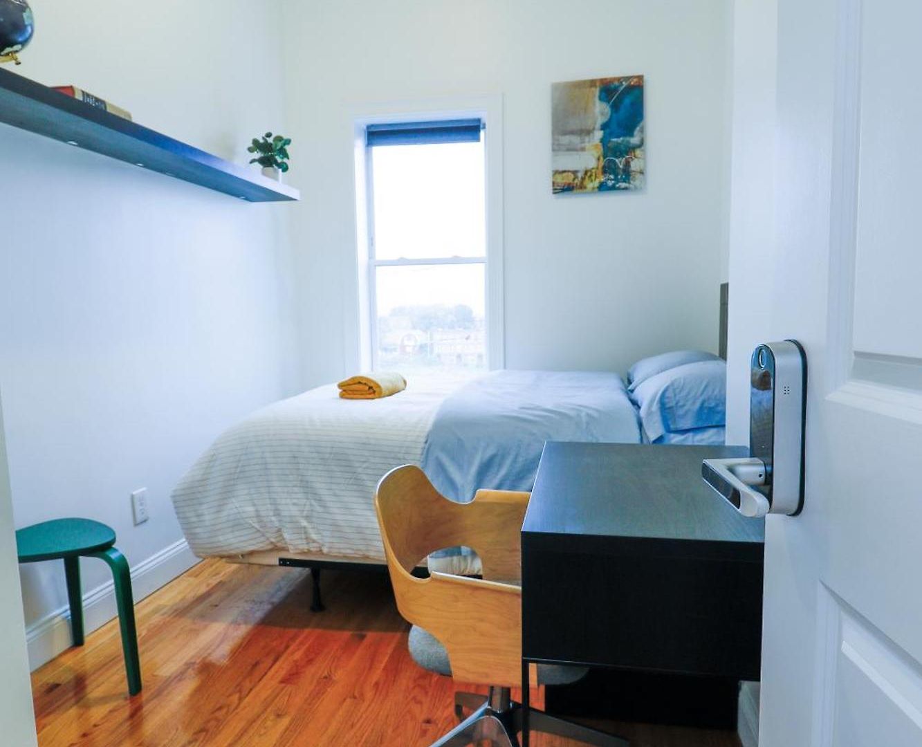 Apartment Modern & Spacious 4-bedroom In Roxbury Boston