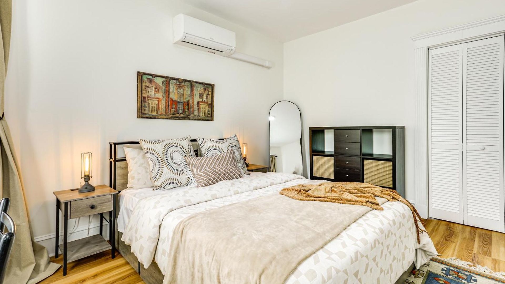 4 Mi To Fenway Park: Pet-friendly Dorchester Apt! Apartment Boston