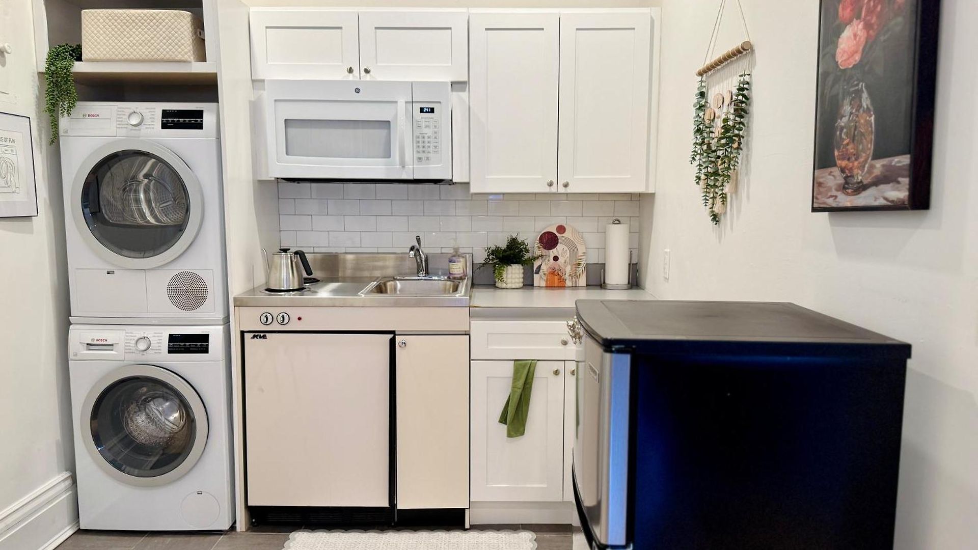 Chic Living On Newbury Street Apartment Boston