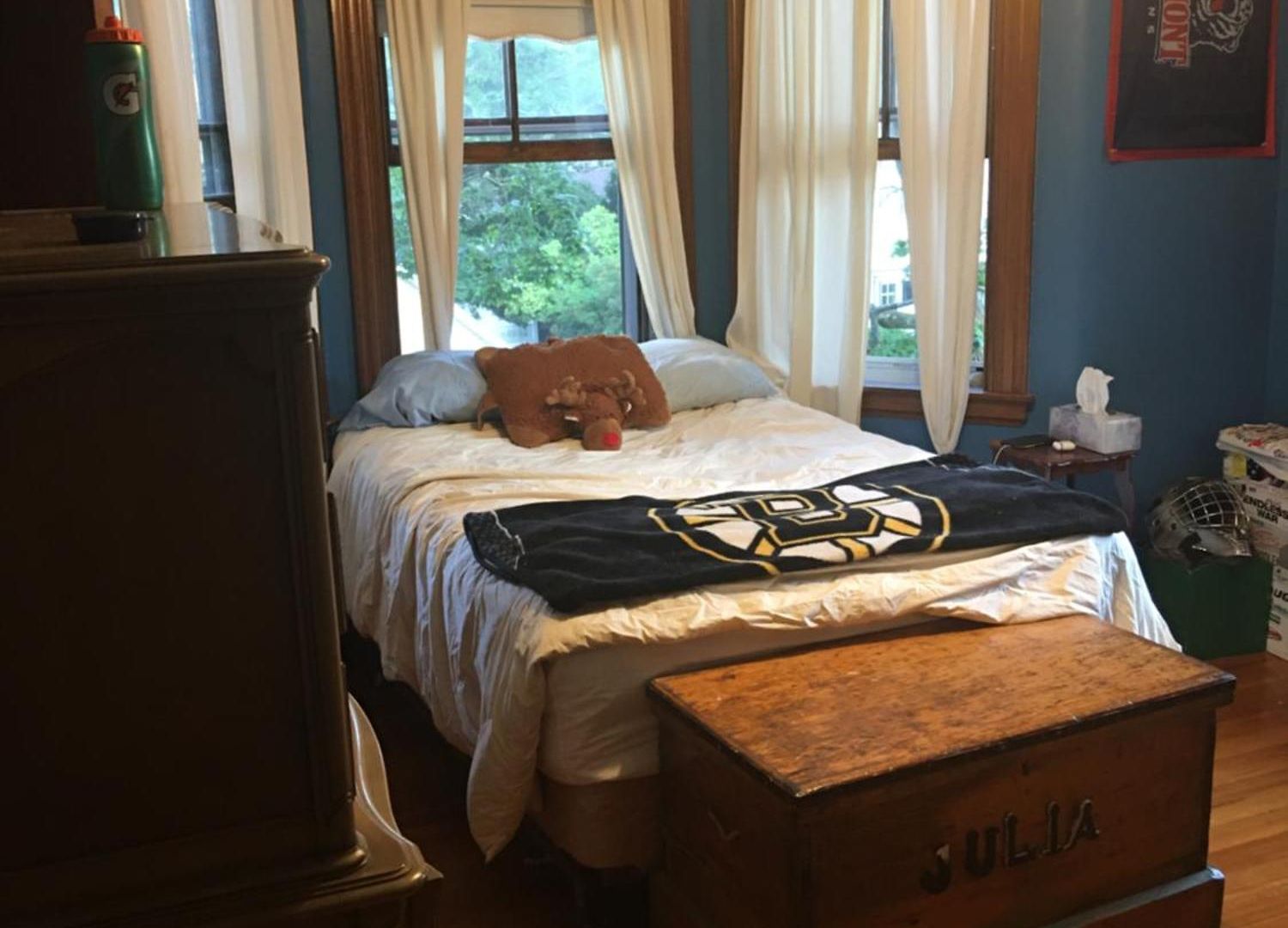 Spacious 4 Bedroom Victorian In Holiday home