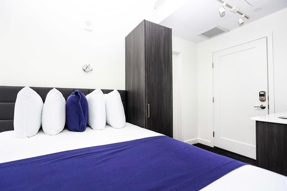 Stylish In Historic - Unit #404 * Boston