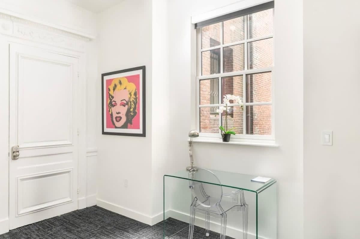 Stylish In Historic - Unit #204 Apartment *