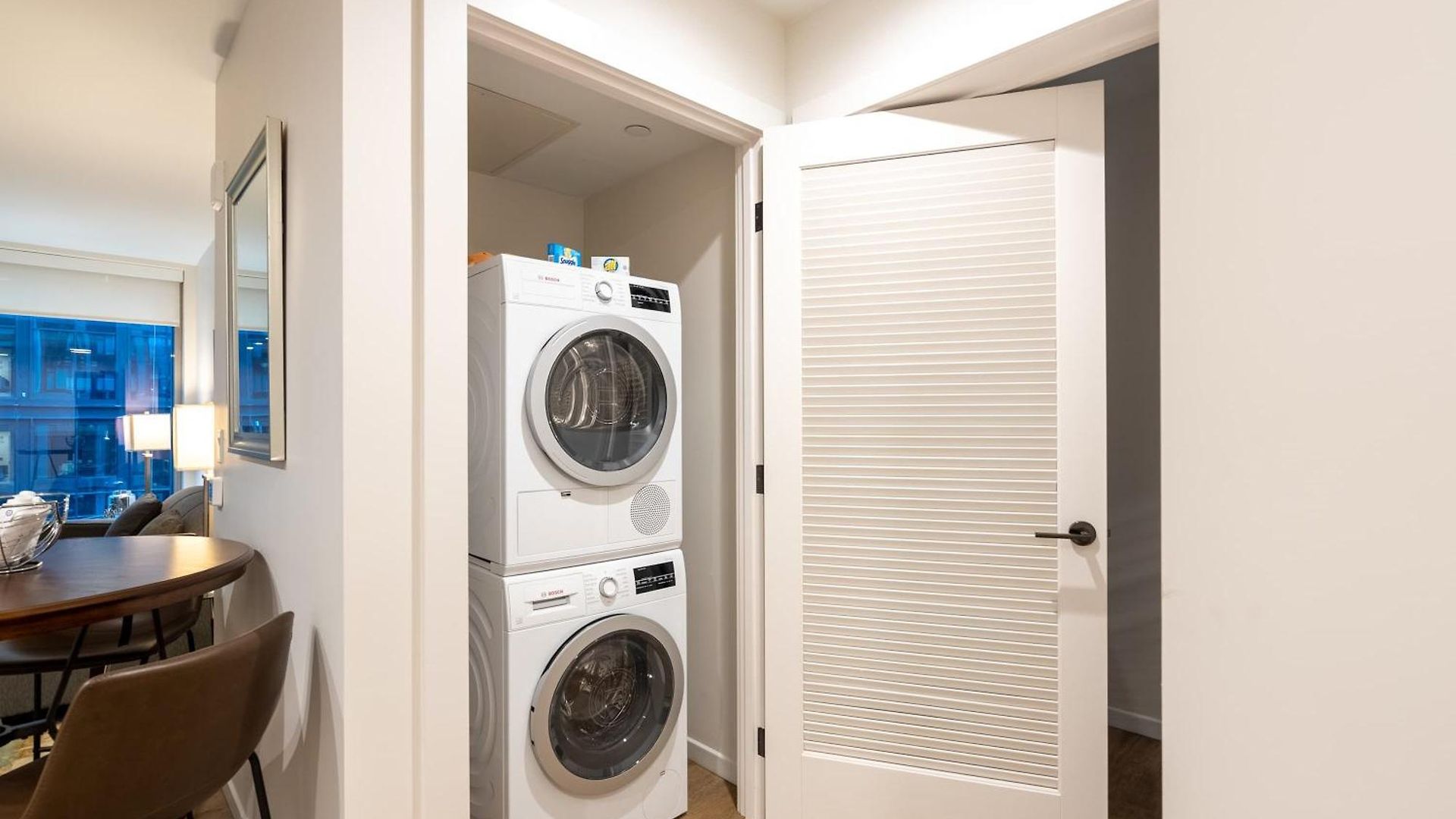 Exclusive 2br Downtown Seaport *