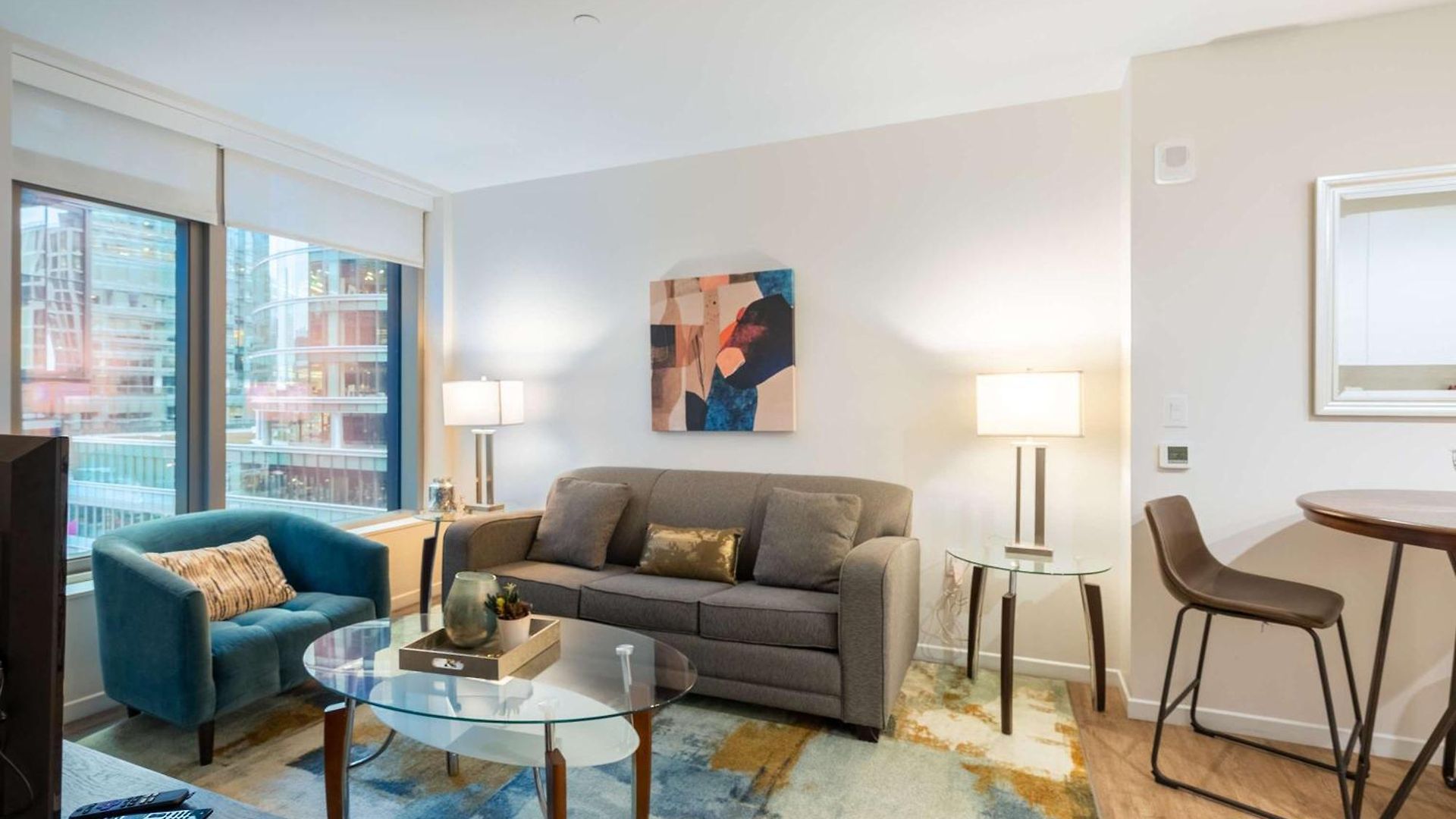 Exclusive 2br Downtown Seaport Apartment Boston