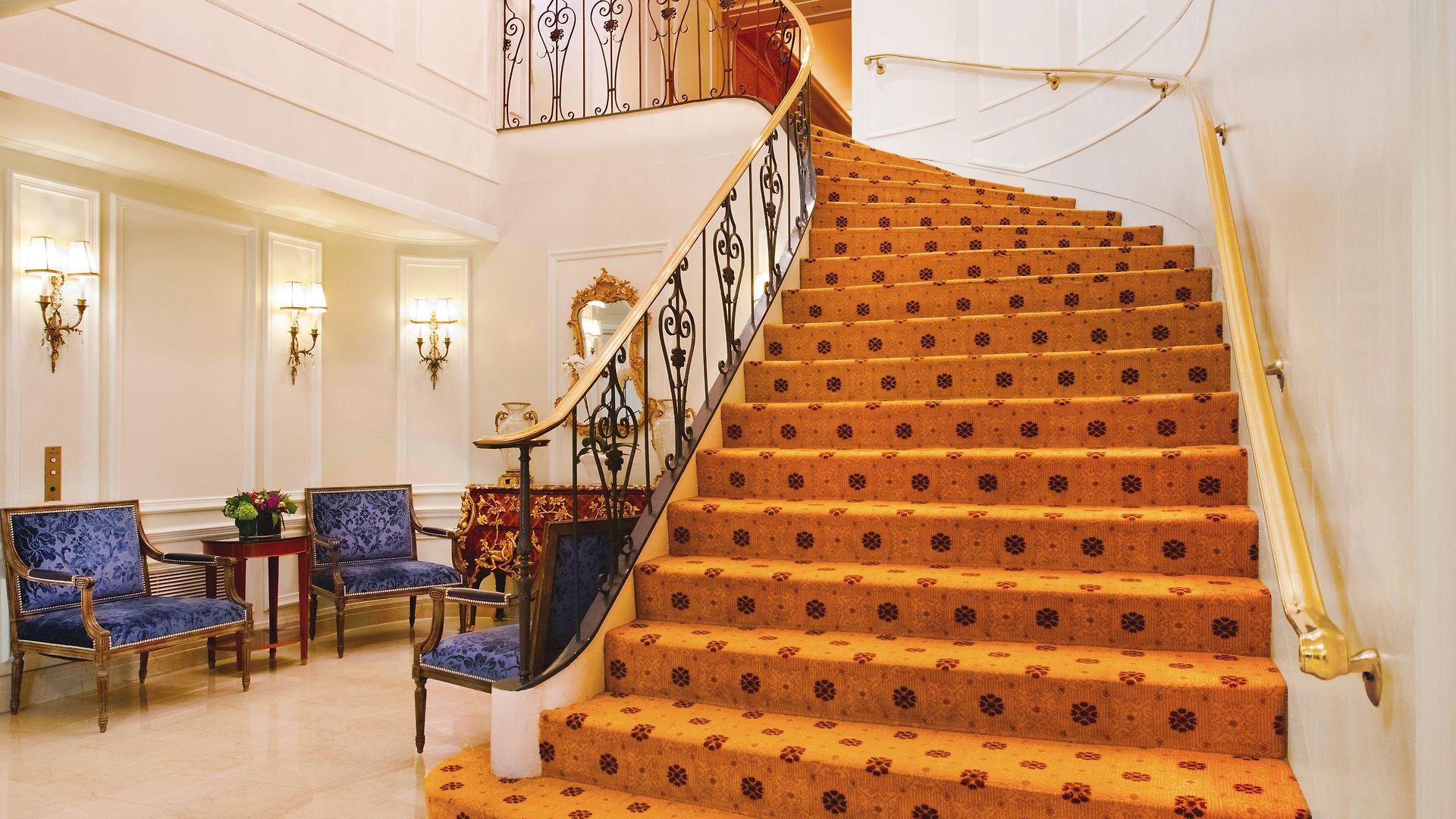 The Newbury 5*