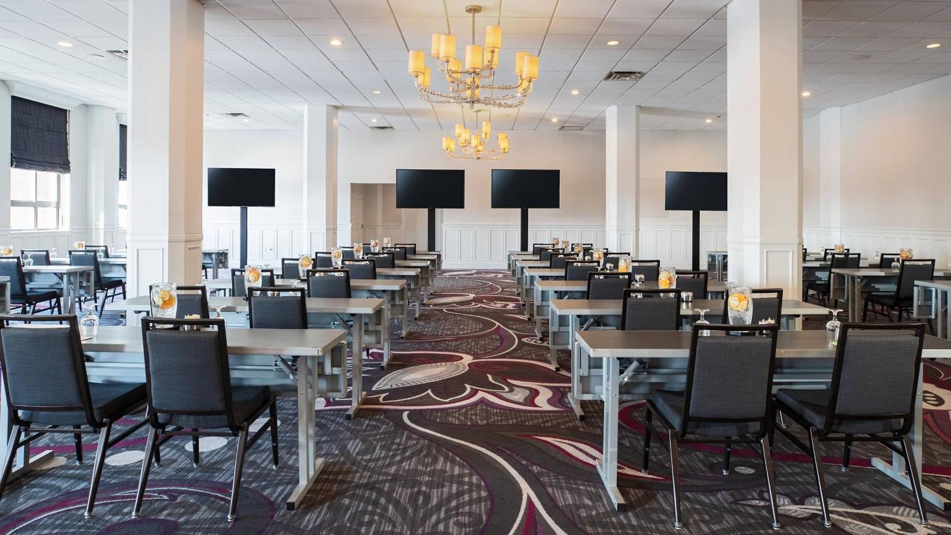 Hotel Courtyard By Marriott Downtown