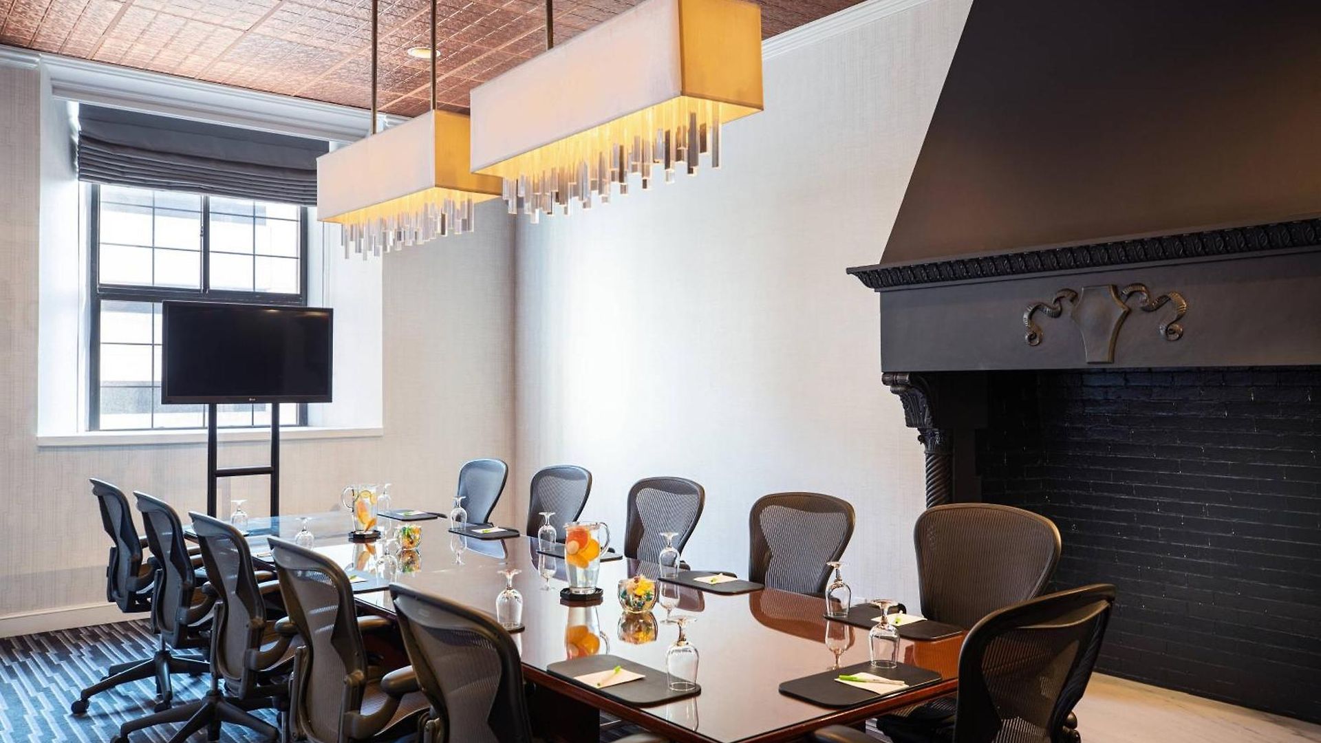Courtyard By Marriott Downtown Hotel 4*