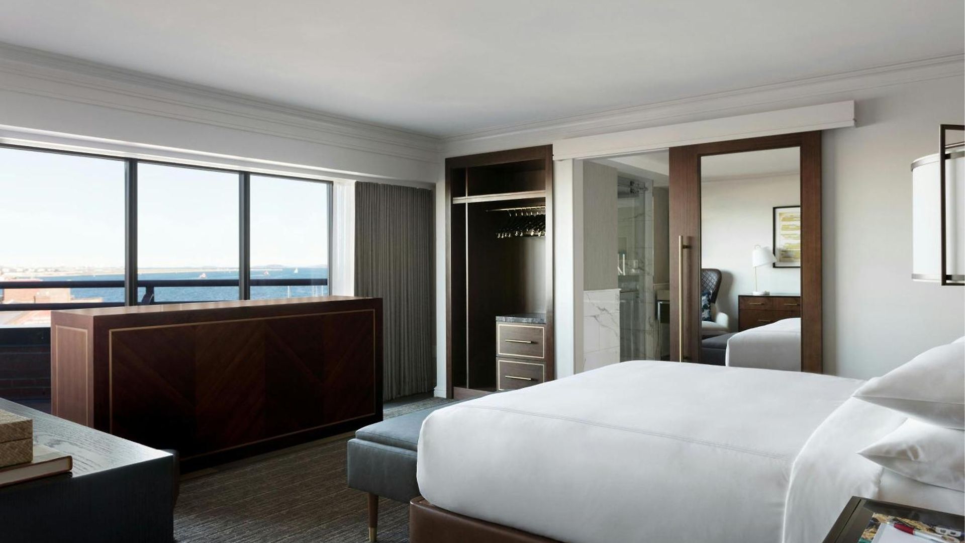 Marriott Long Wharf Hotel