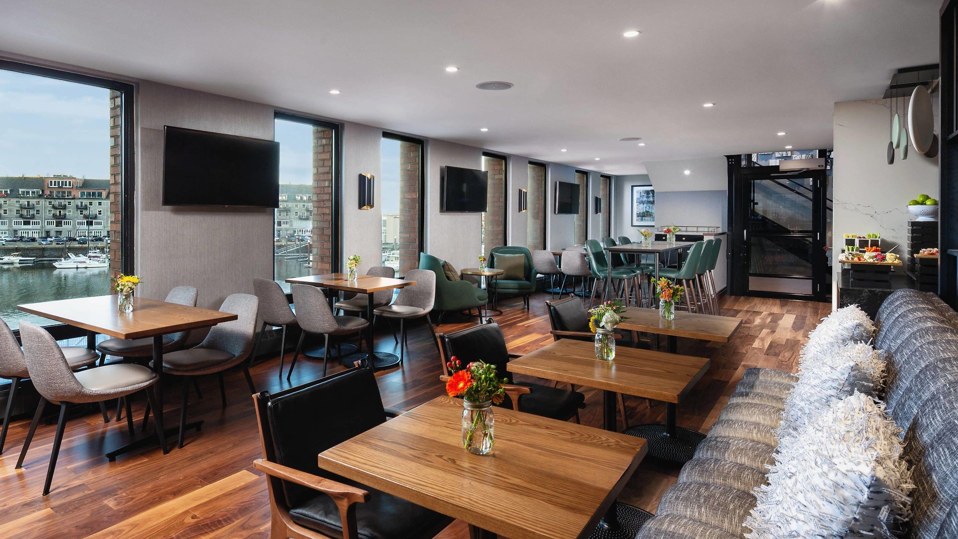 Marriott Long Wharf Hotel