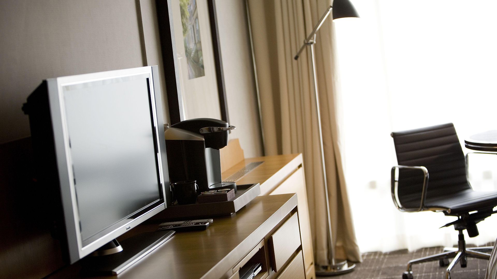 The Colonnade 4* Boston