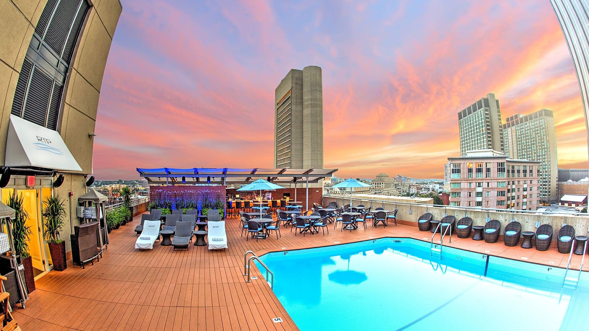 Hotel The Colonnade 4*