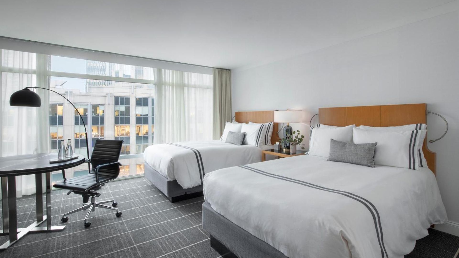 The Colonnade 4* Boston