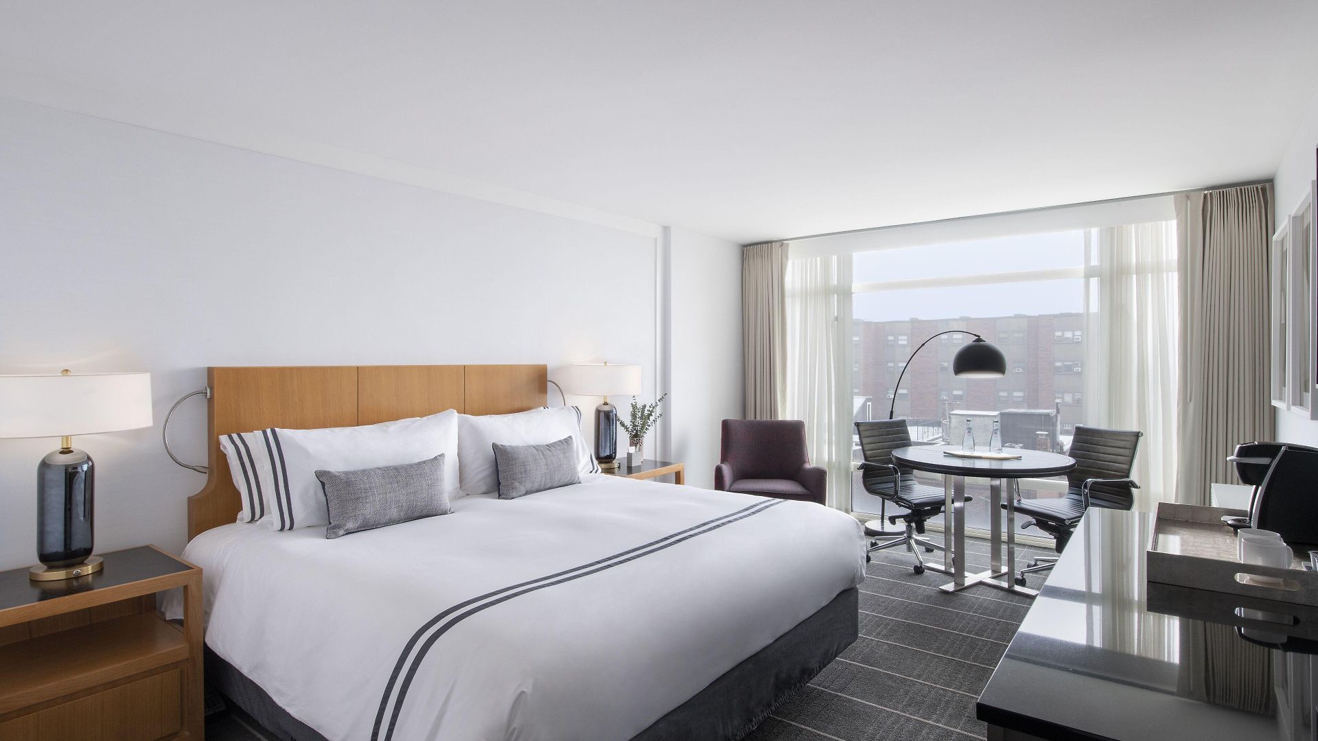 The Colonnade 4*
