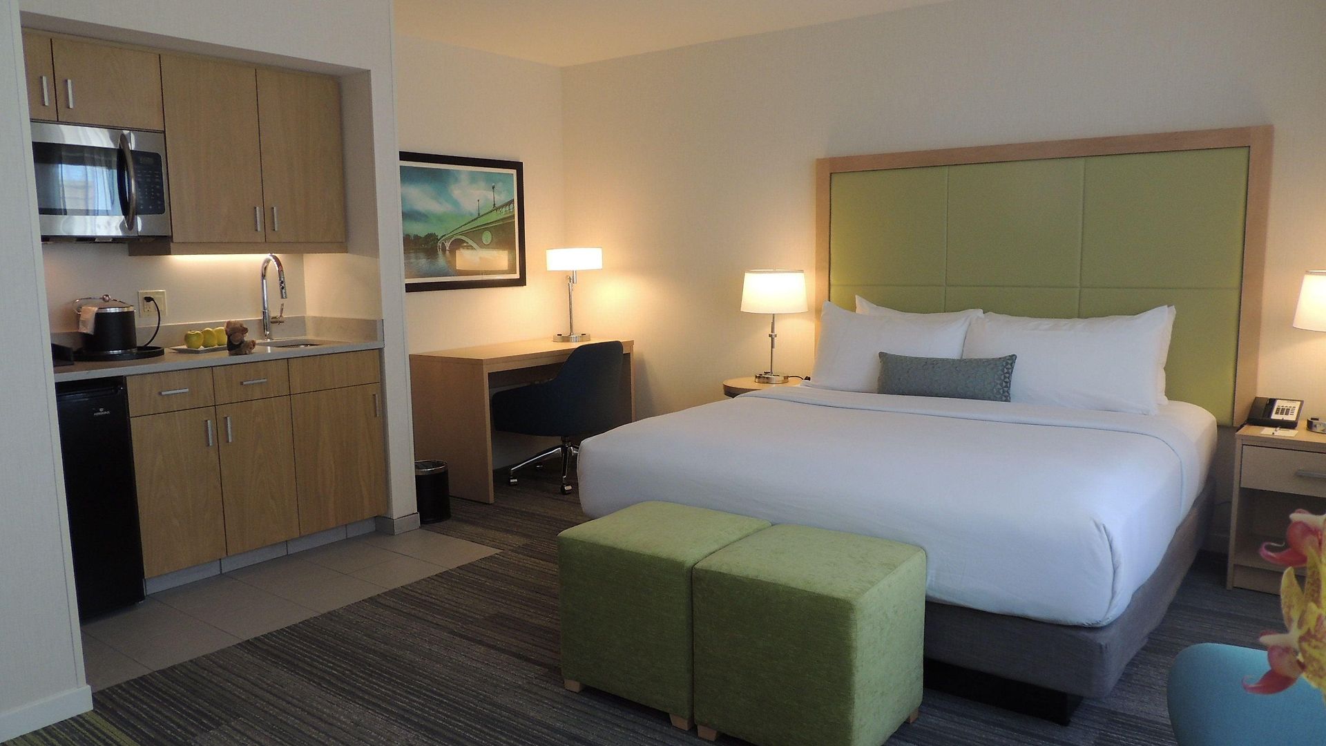 Hotel The At Longwood Medical 3*