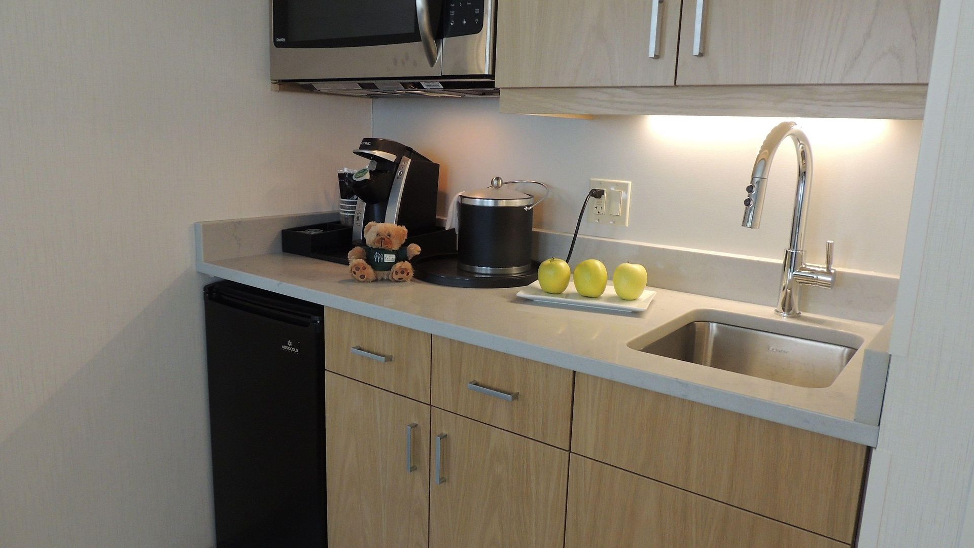 The At Longwood Medical Hotel 3*