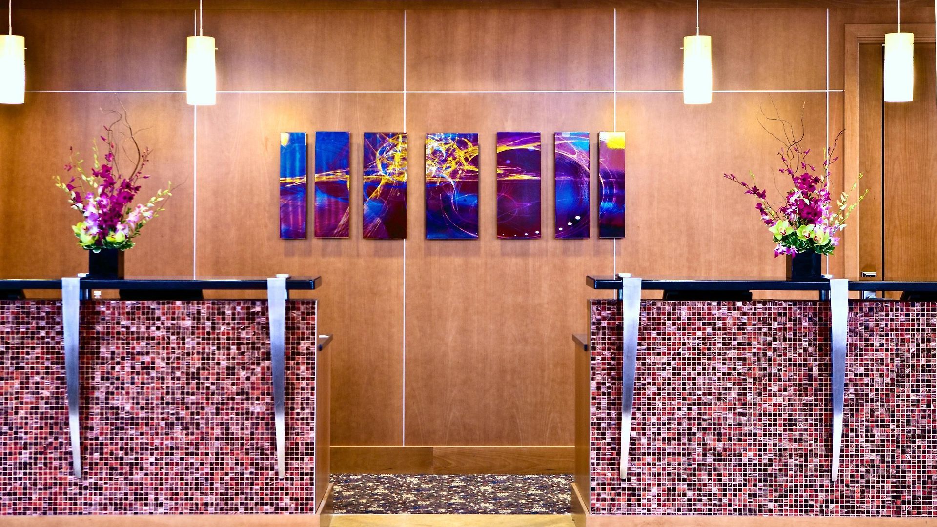 Courtyard By Marriott Logan Airport 3*
