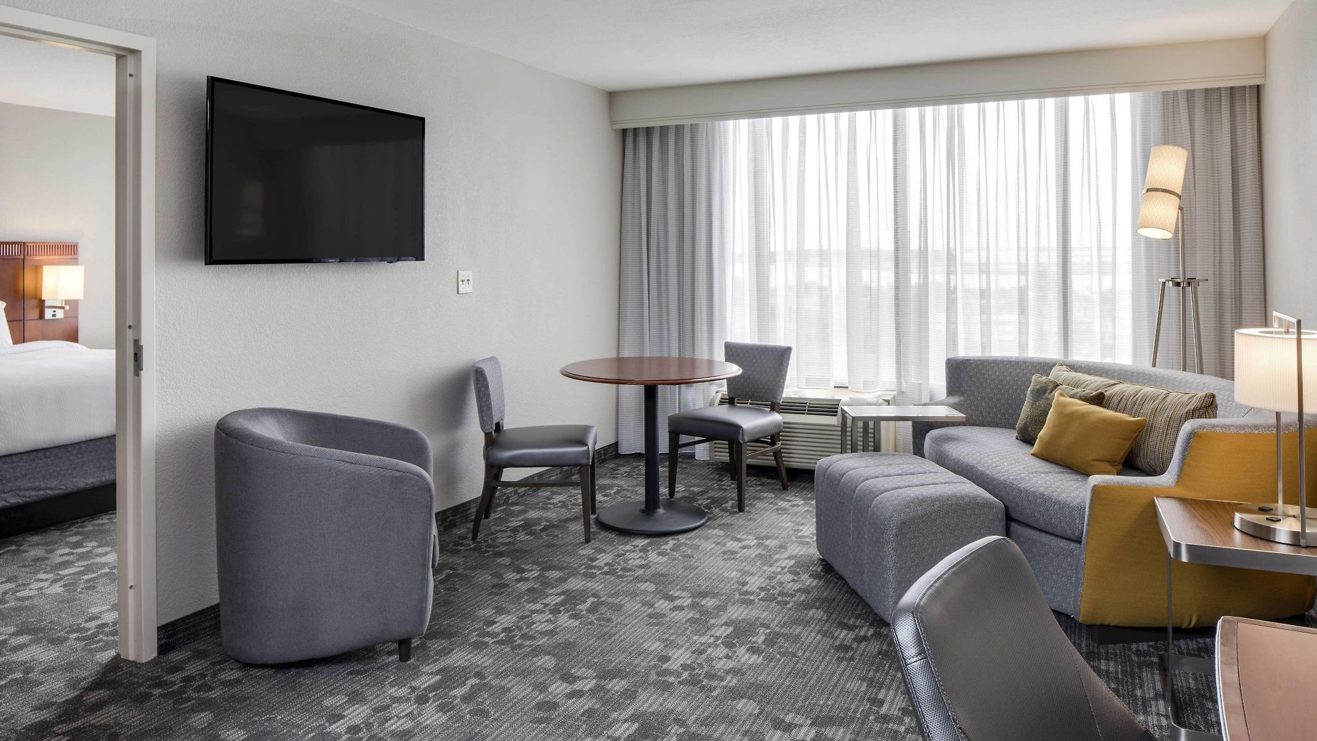 Hotel Courtyard By Marriott Logan Airport Boston