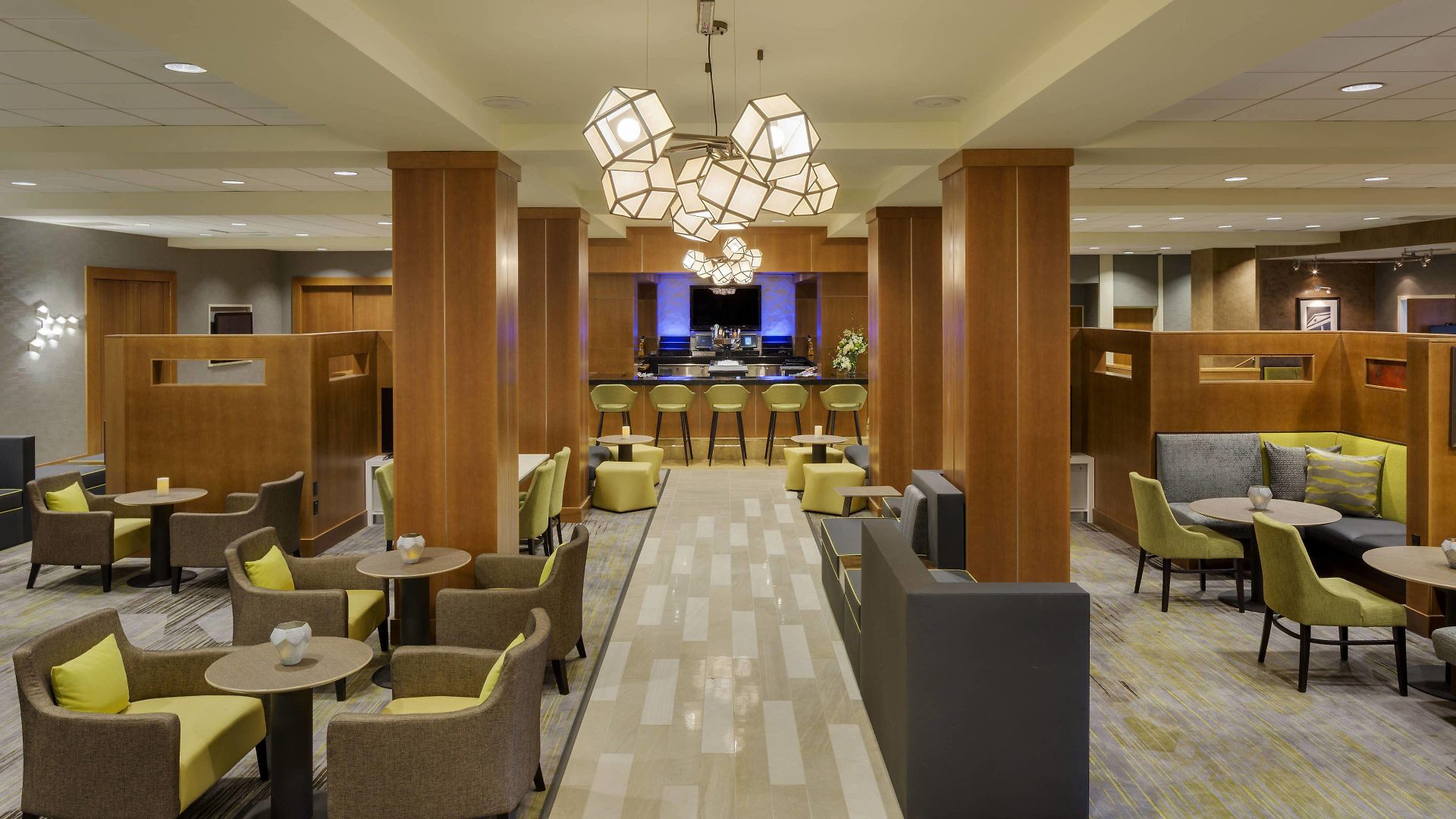 Courtyard By Marriott Logan Airport Hotel Boston
