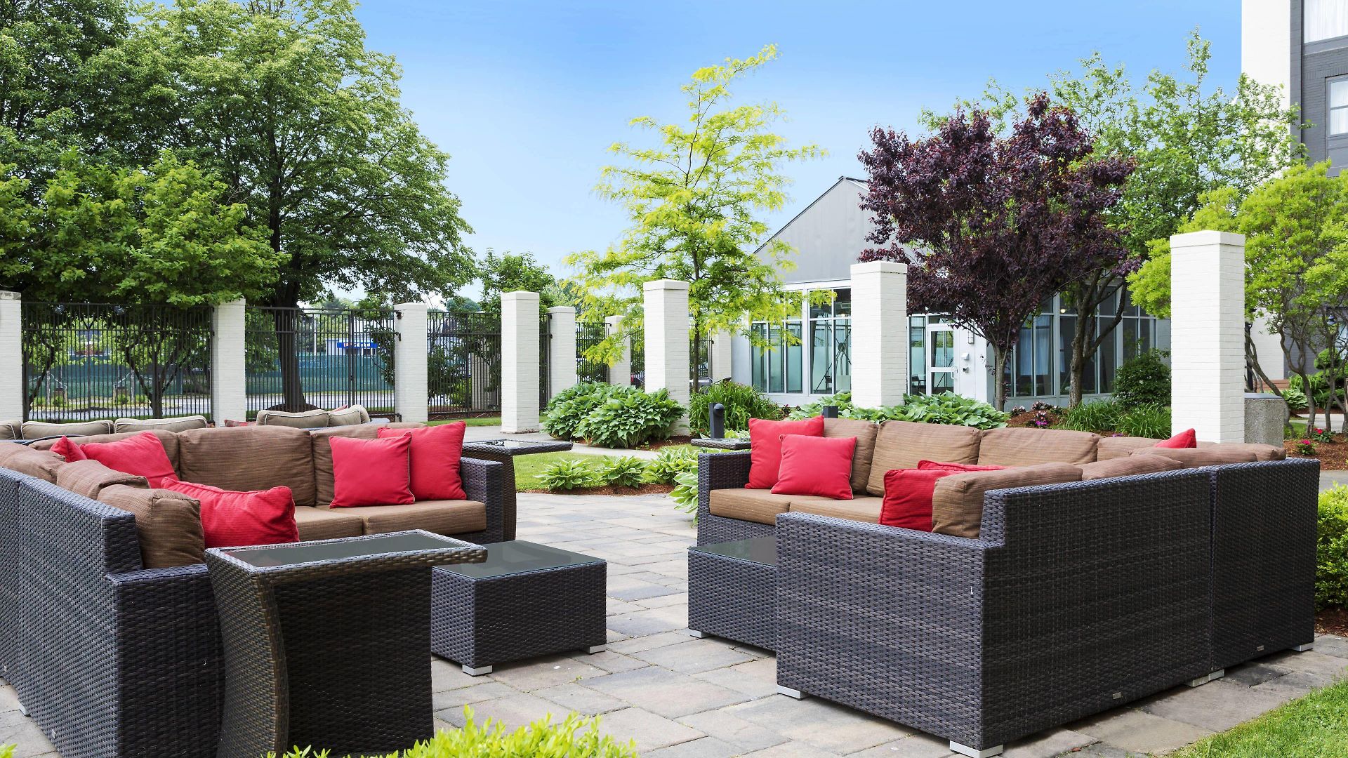 Courtyard By Marriott Logan Airport Hotel 3*