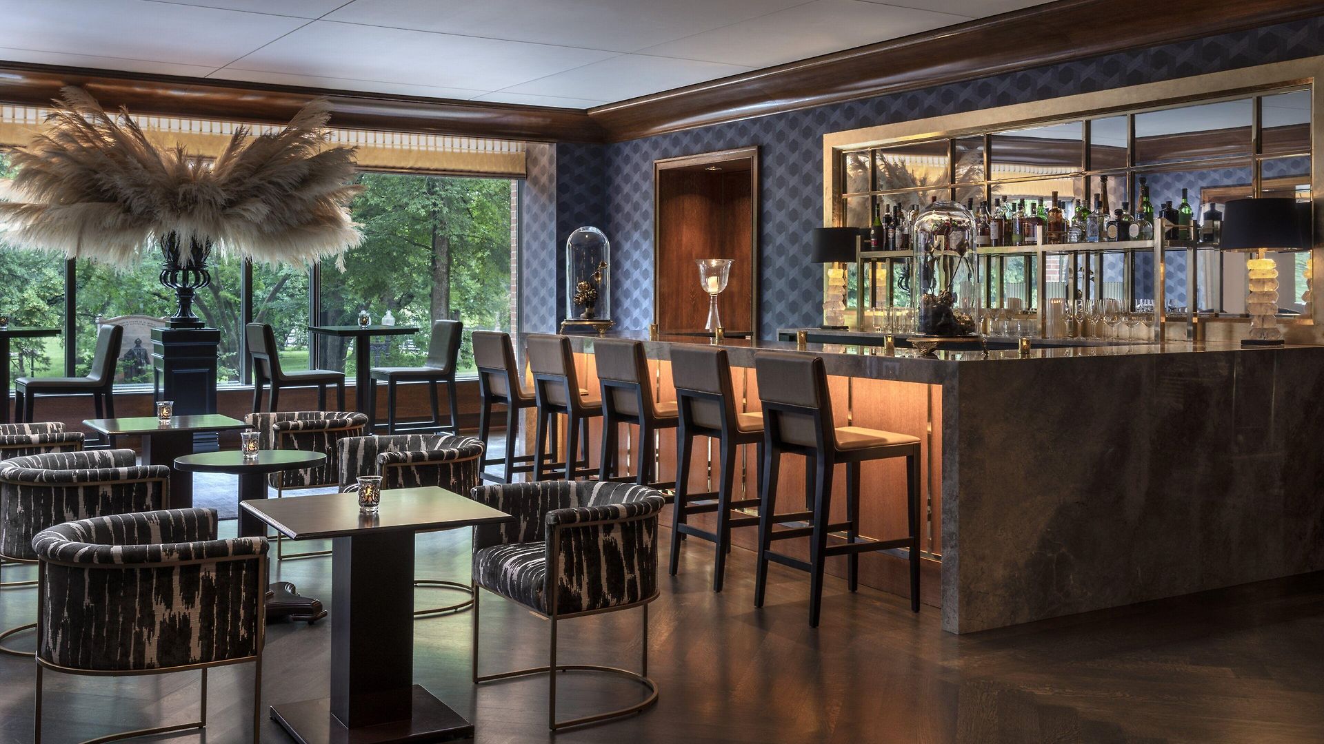 Four Seasons Hotel 5*