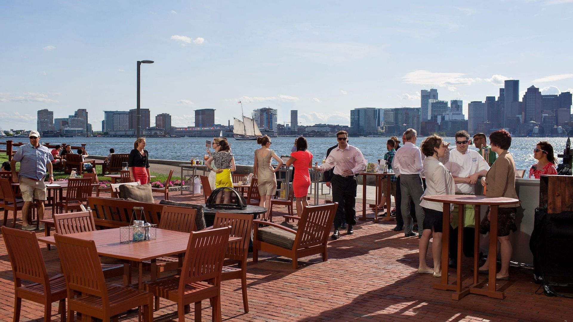 Hyatt Regency Harbor Hotel 4*