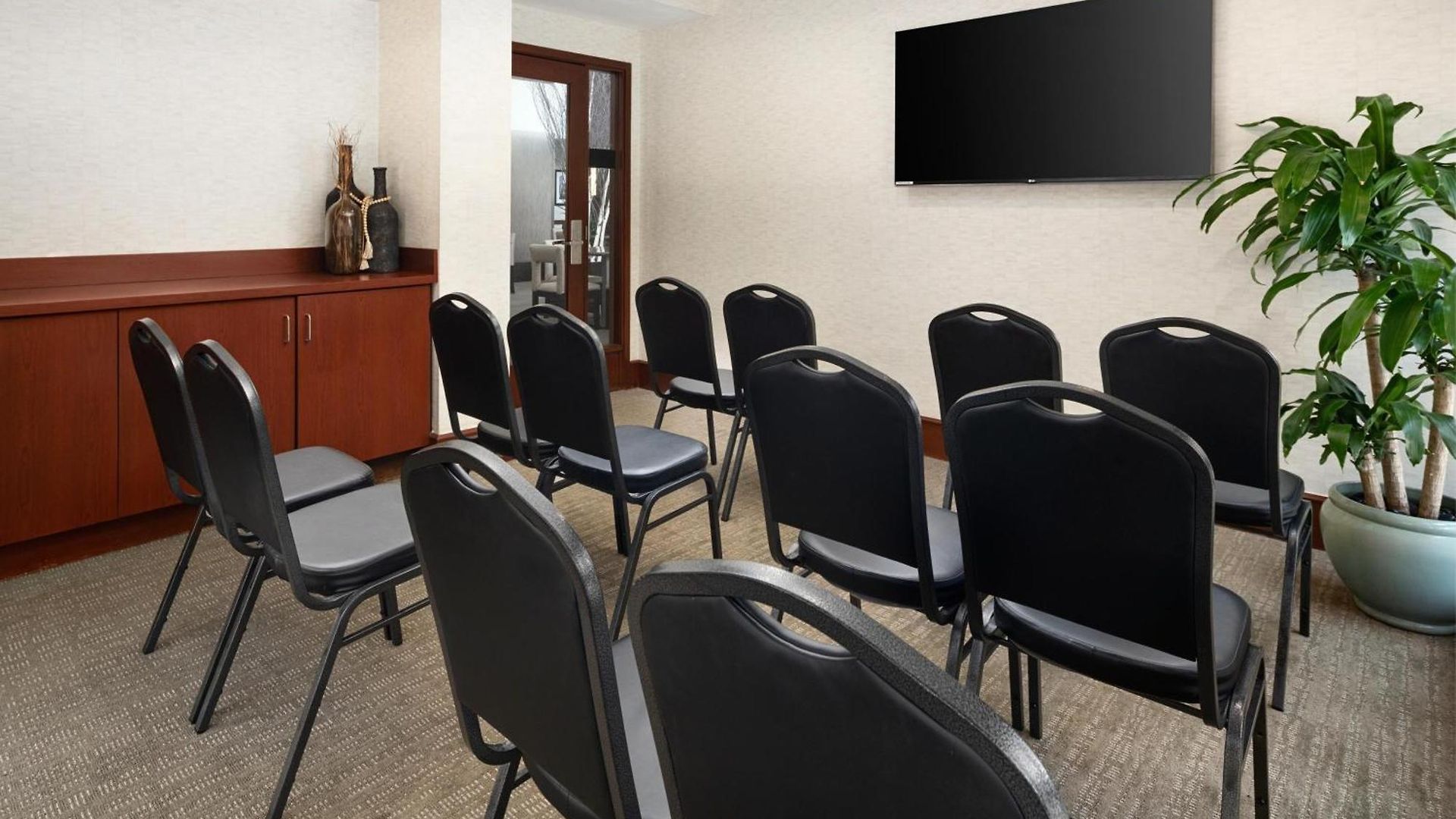 Hotel Doubletree By Hilton Bayside 3*