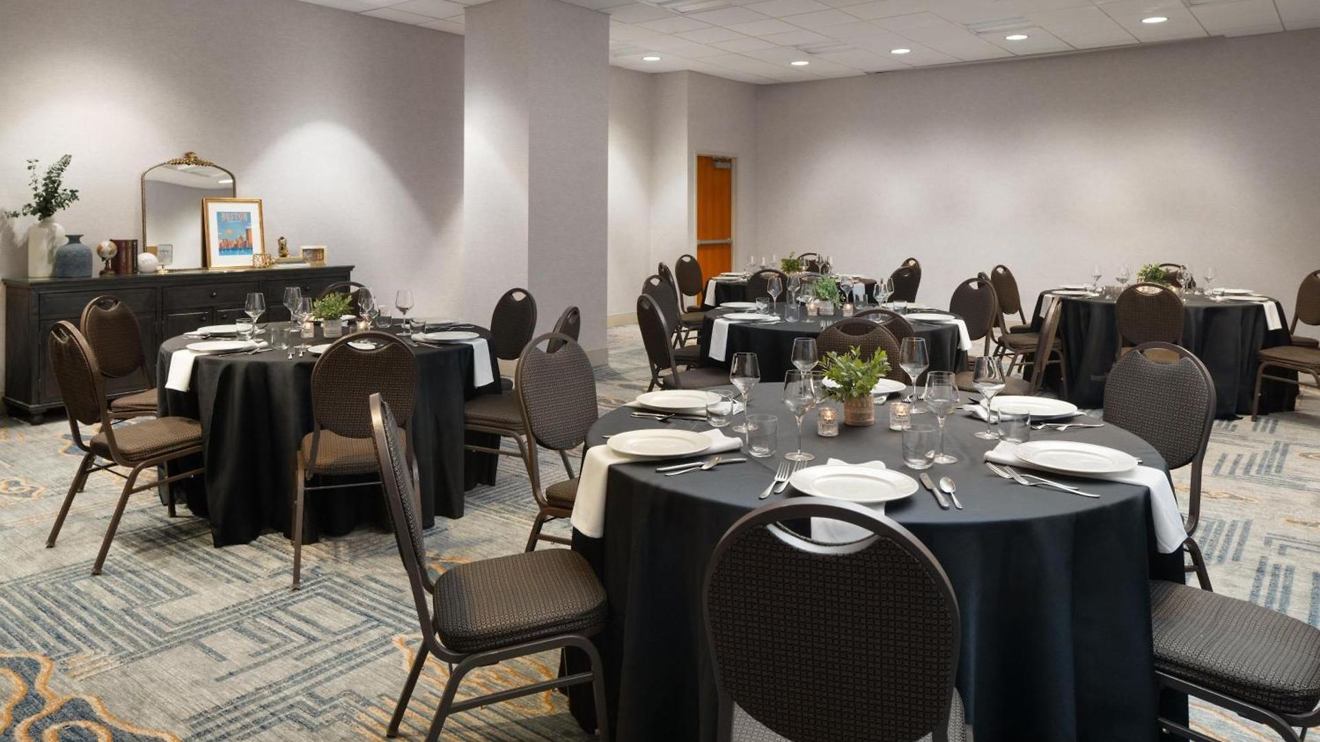Hotel Doubletree By Hilton - Downtown