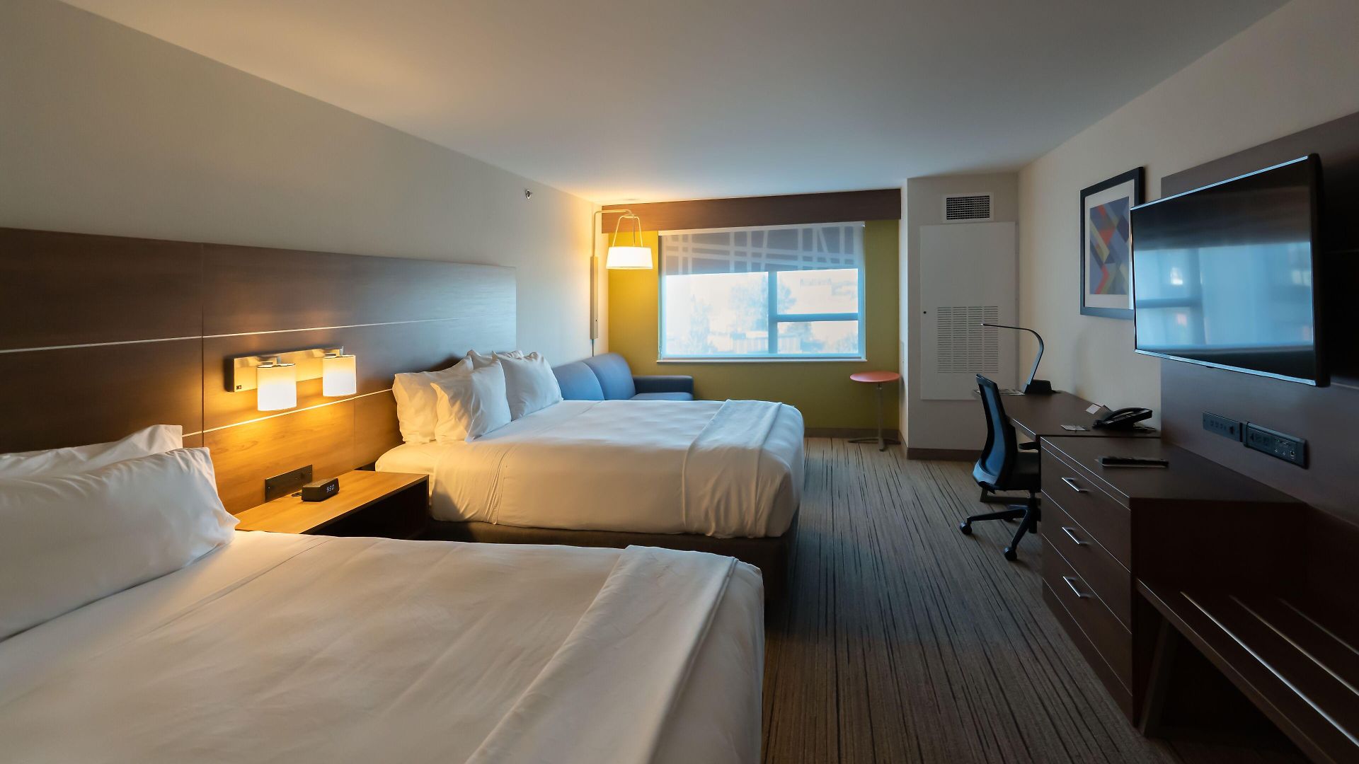 Express By Ihg Hotel 3*