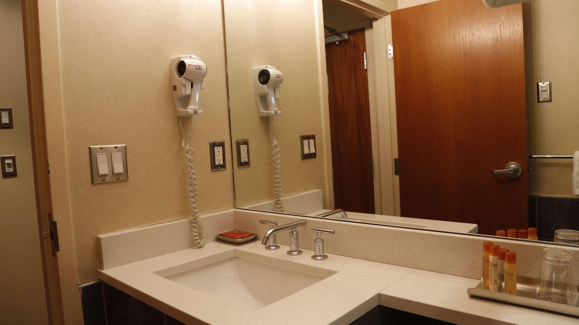 Hotel Harborside 3*