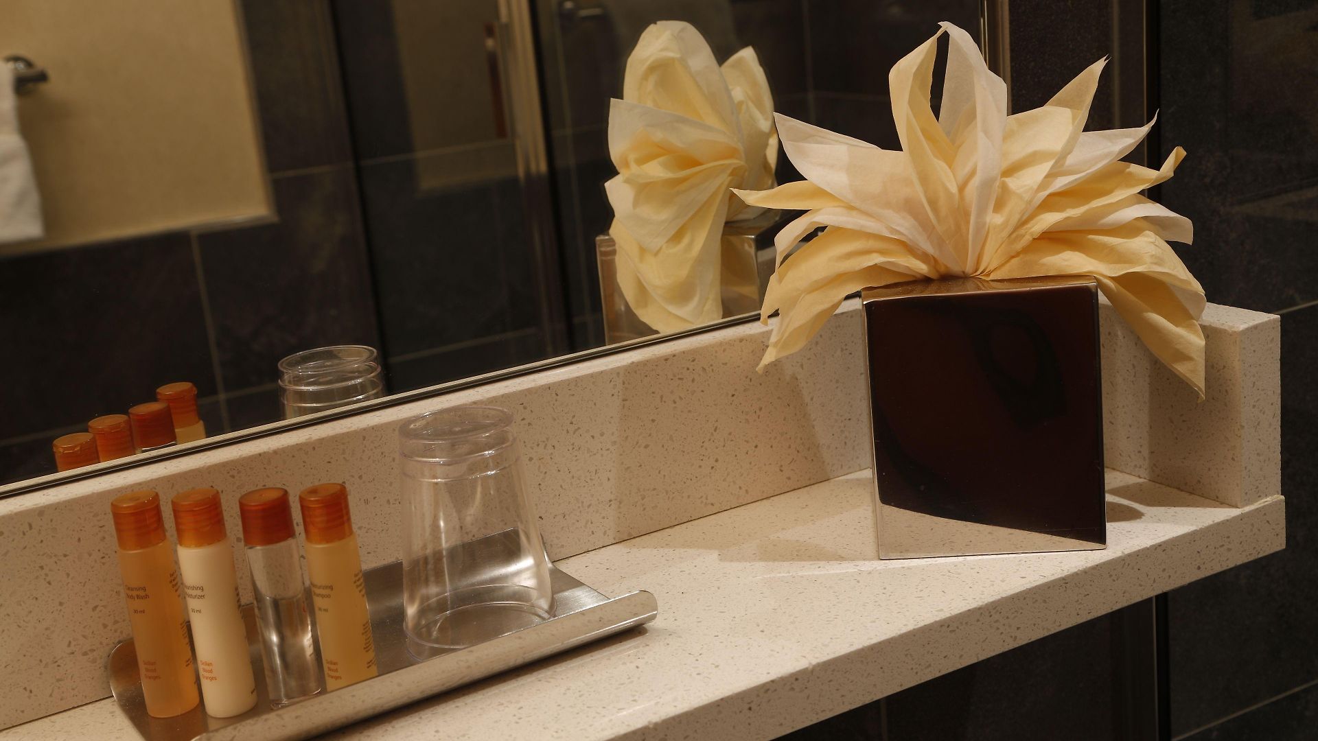 Harborside Hotel 3*