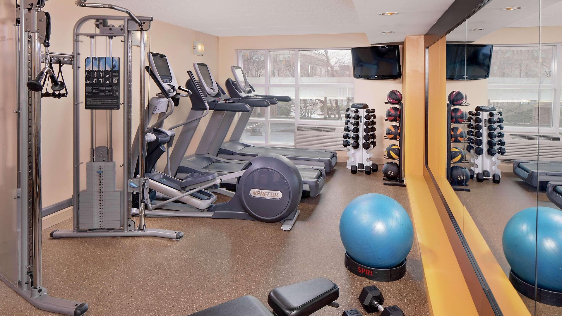 Hotel Doubletree By Hilton Bayside 3*