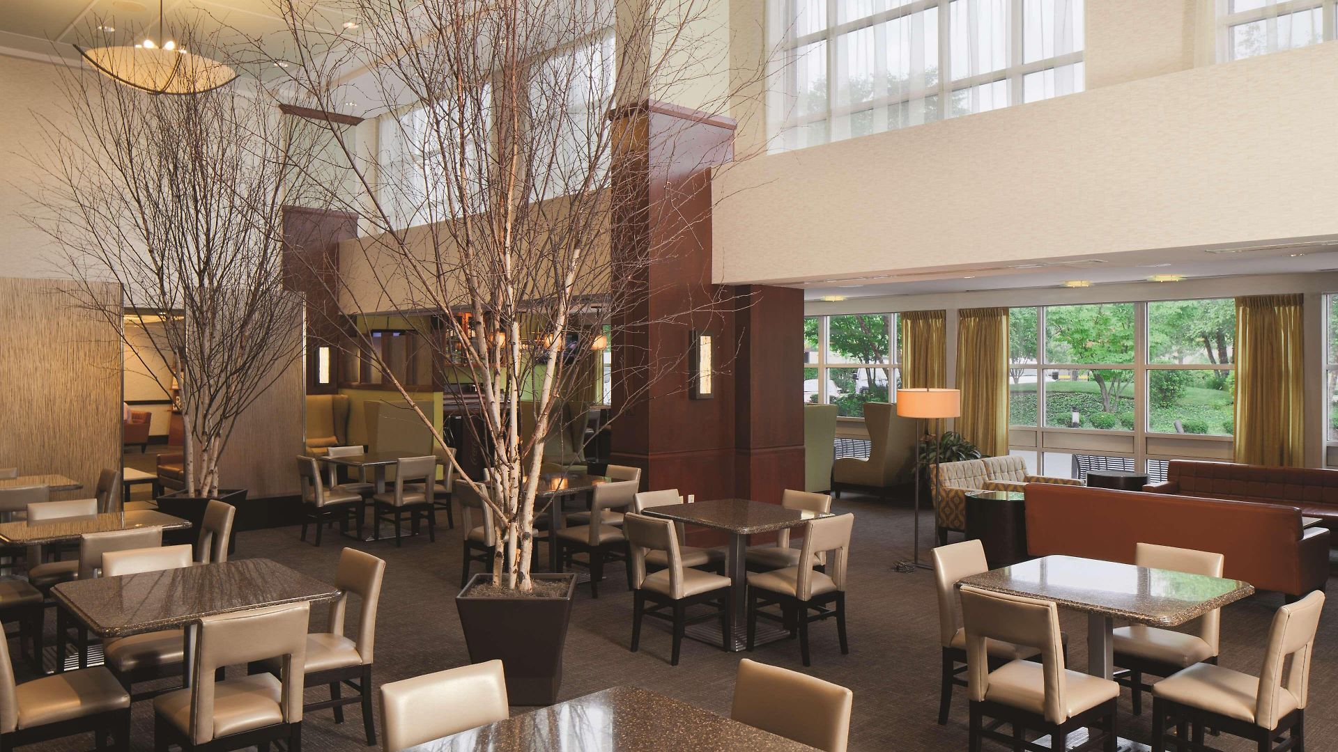 Hotel Doubletree By Hilton Bayside Boston