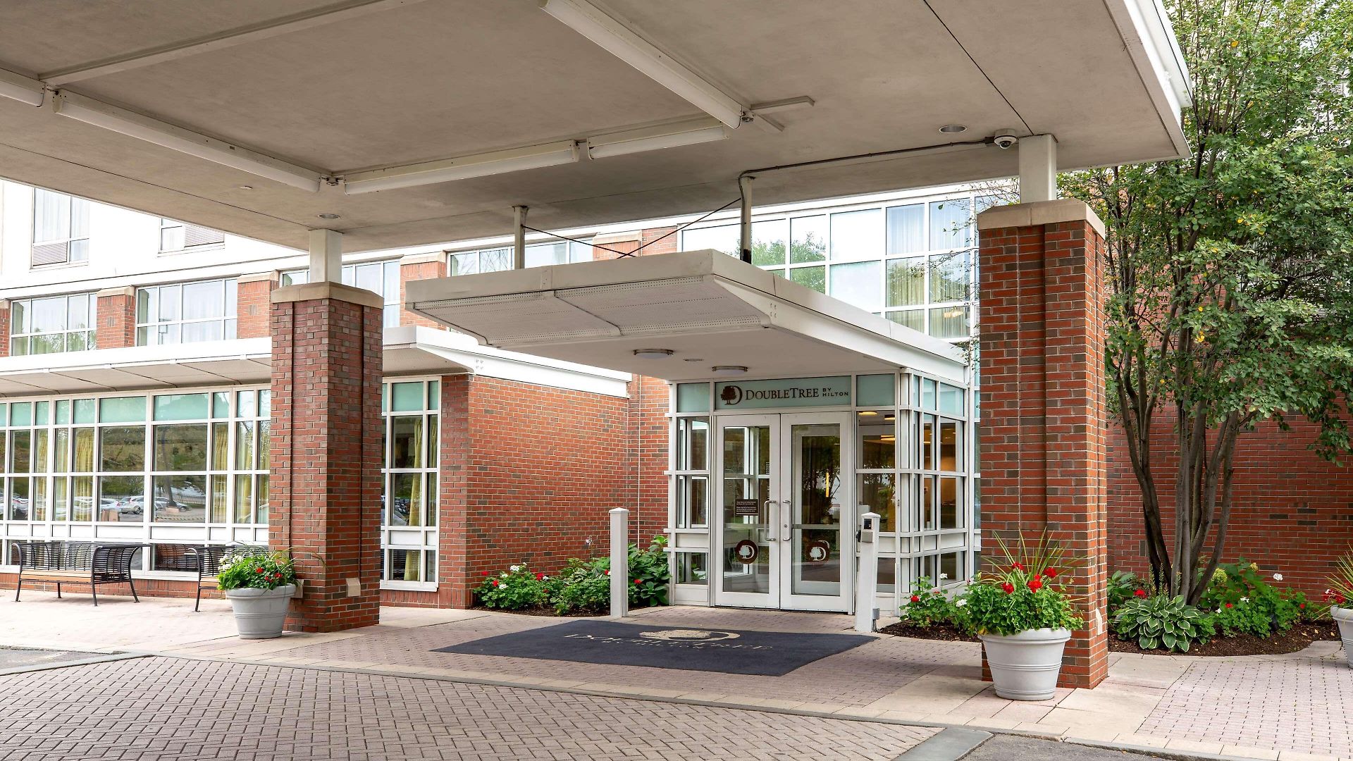 Hotel Doubletree By Hilton Bayside 3*
