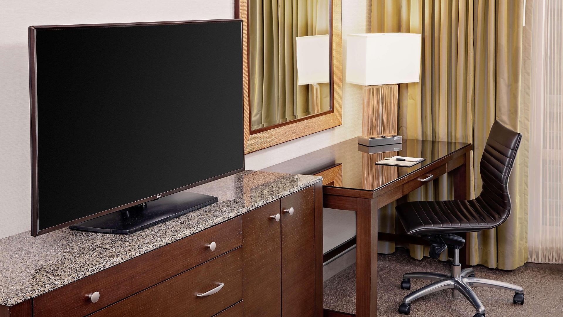 Hotel Doubletree By Hilton Bayside