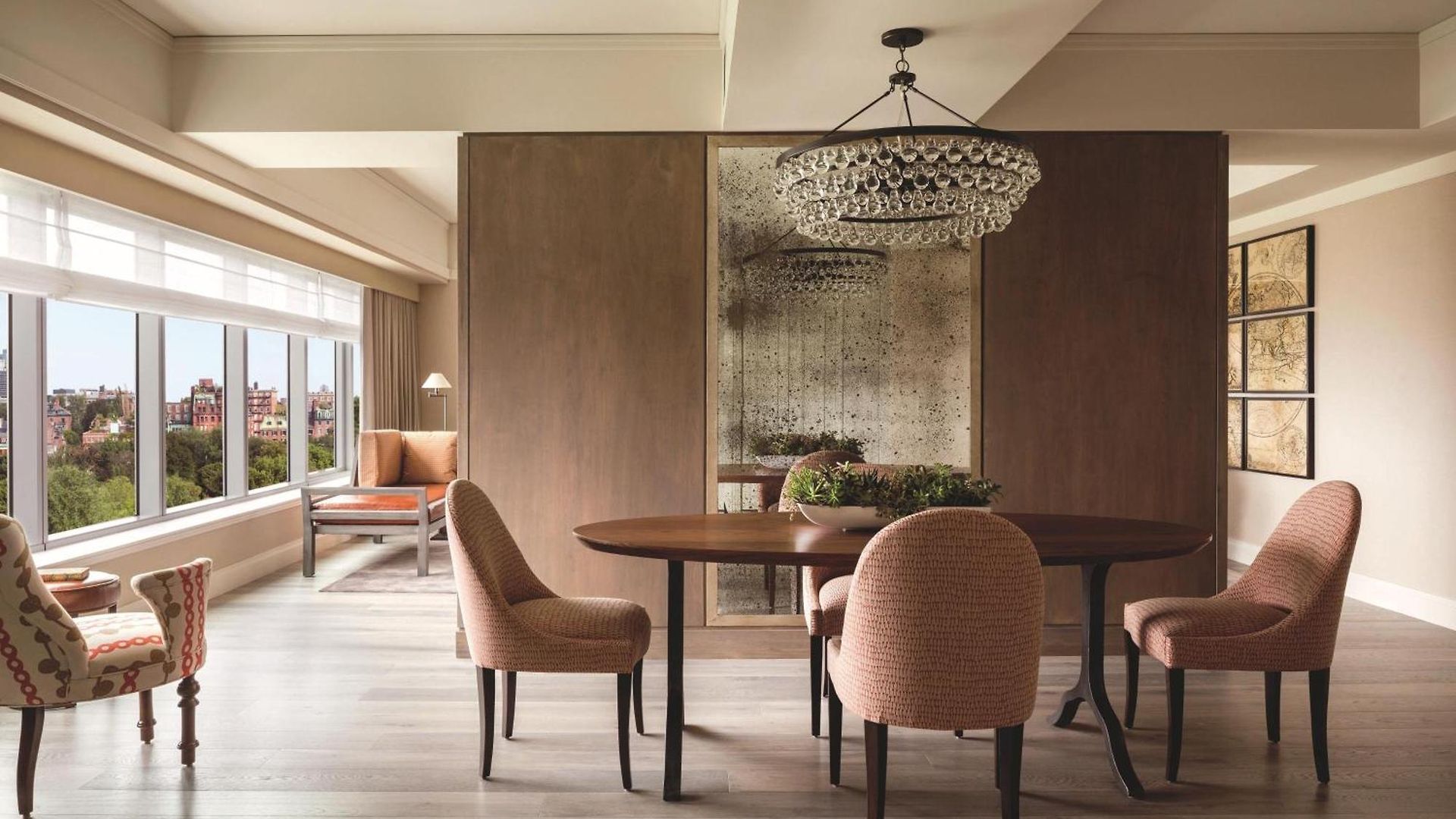 The Ritz-carlton,