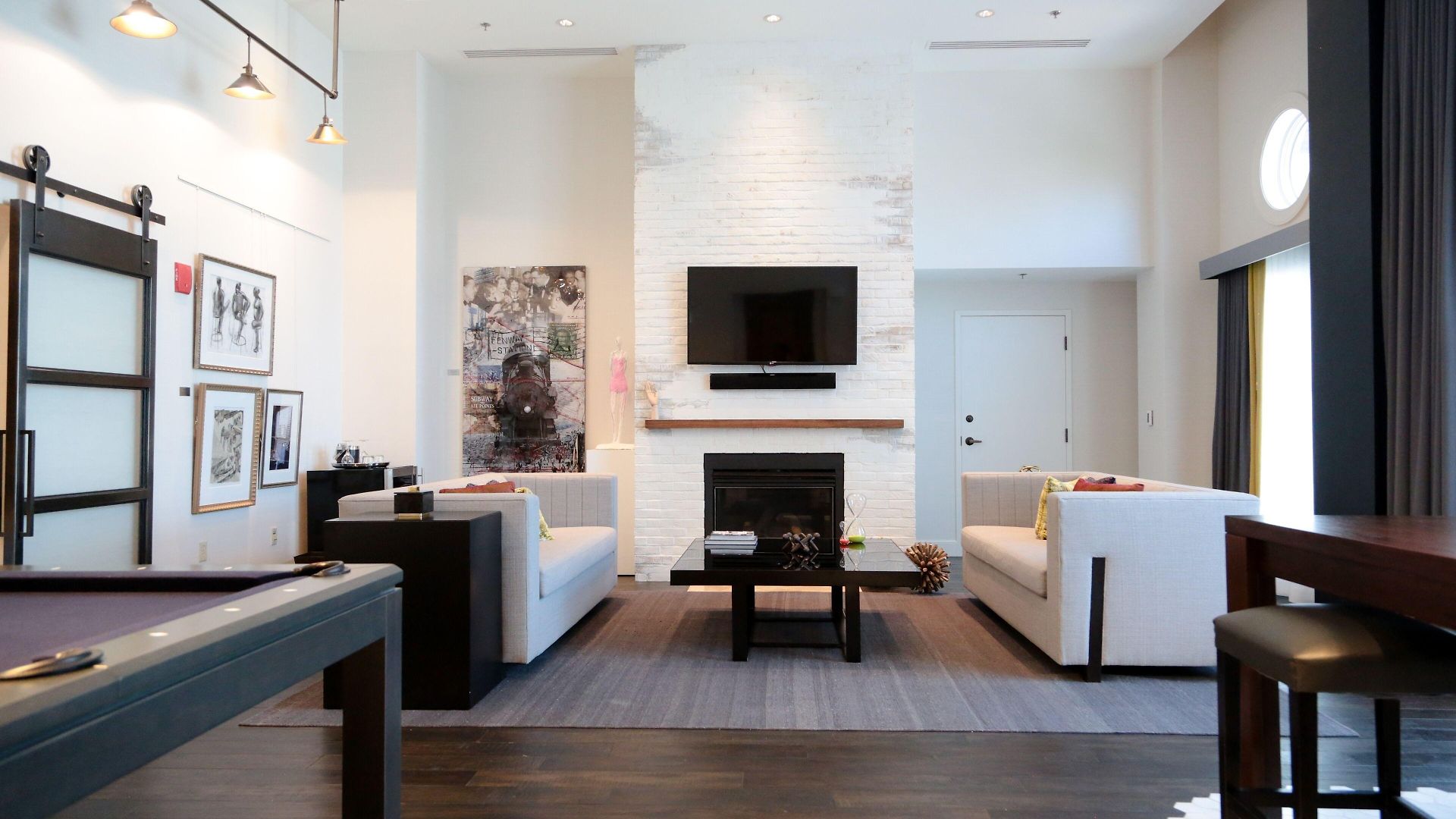 Hotel Commonwealth 5*
