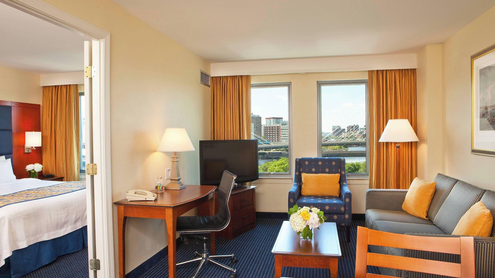 By Marriott Harbor On Tudor Wharf Boston