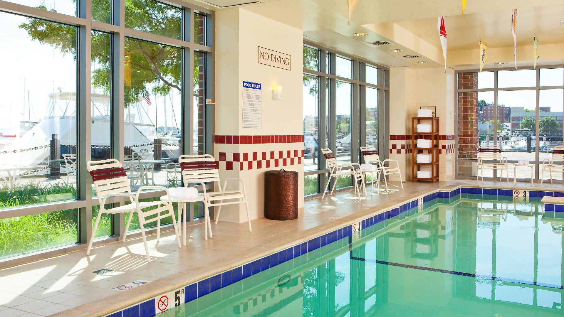 Hotel By Marriott Harbor On Tudor Wharf