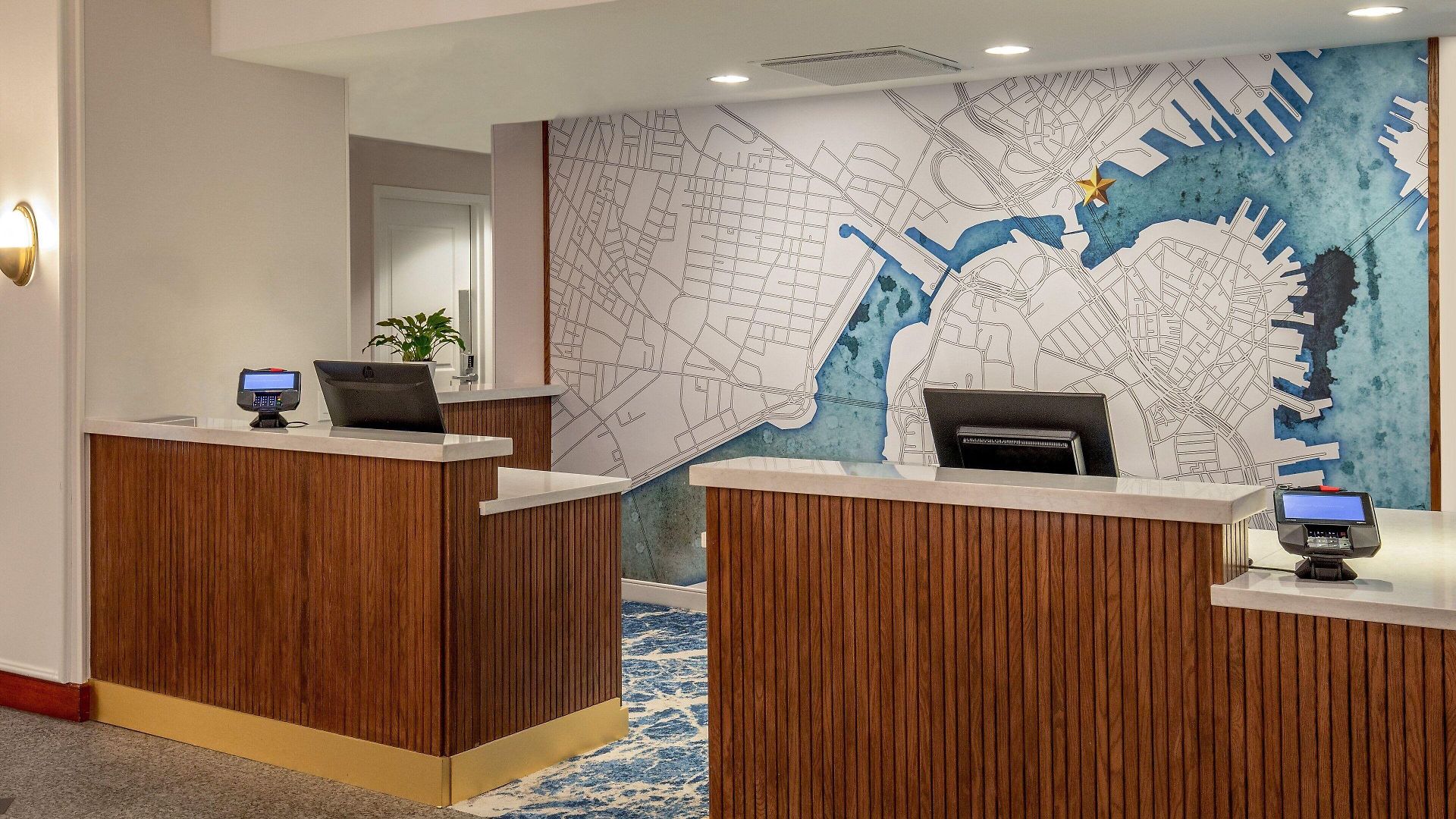 By Marriott Harbor On Tudor Wharf 3*
