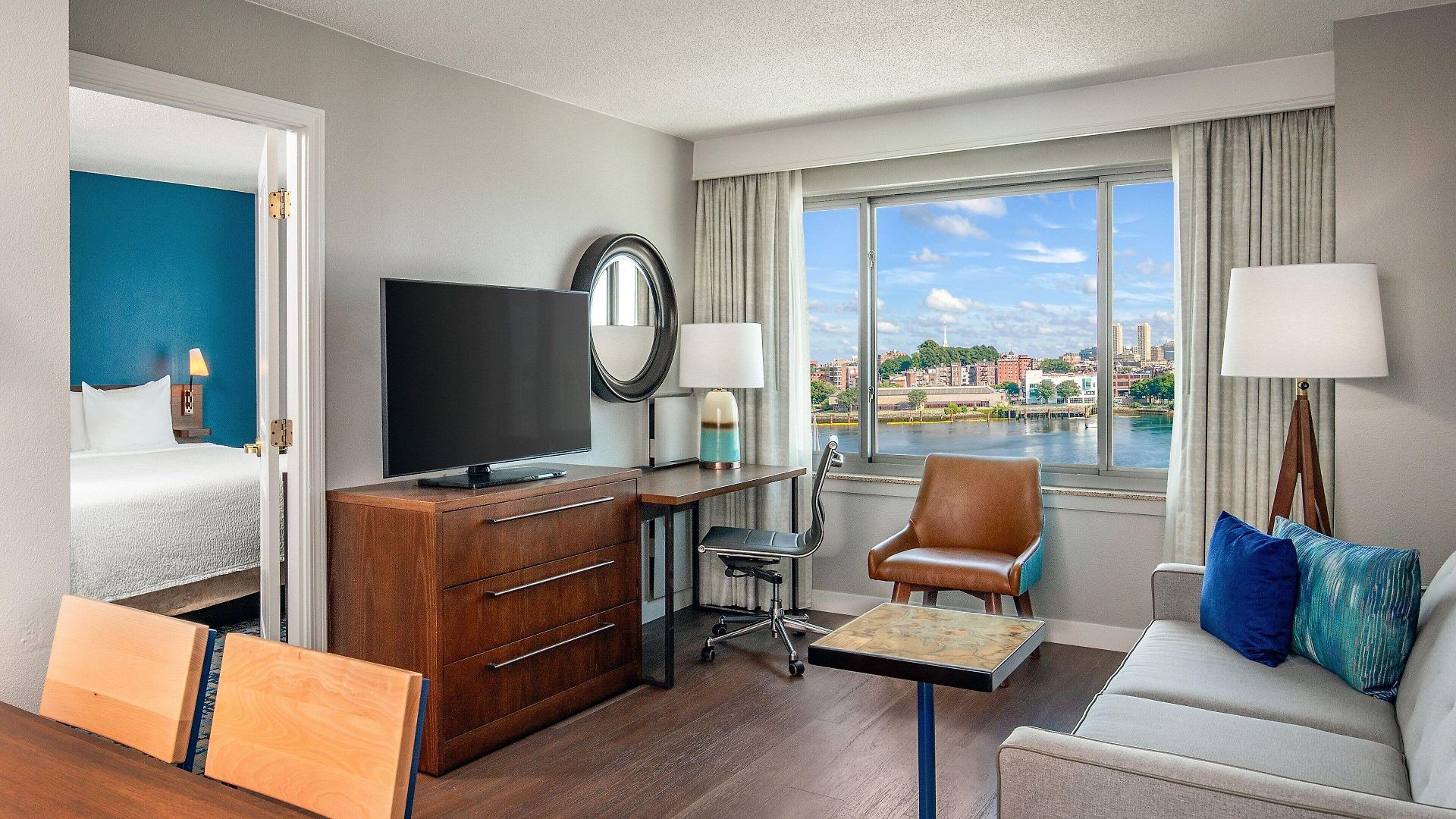 By Marriott Harbor On Tudor Wharf 3*