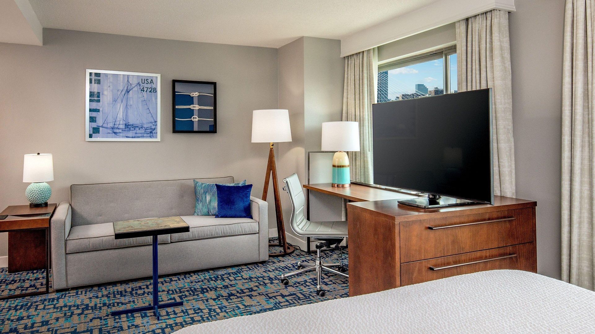 By Marriott Harbor On Tudor Wharf Hotel