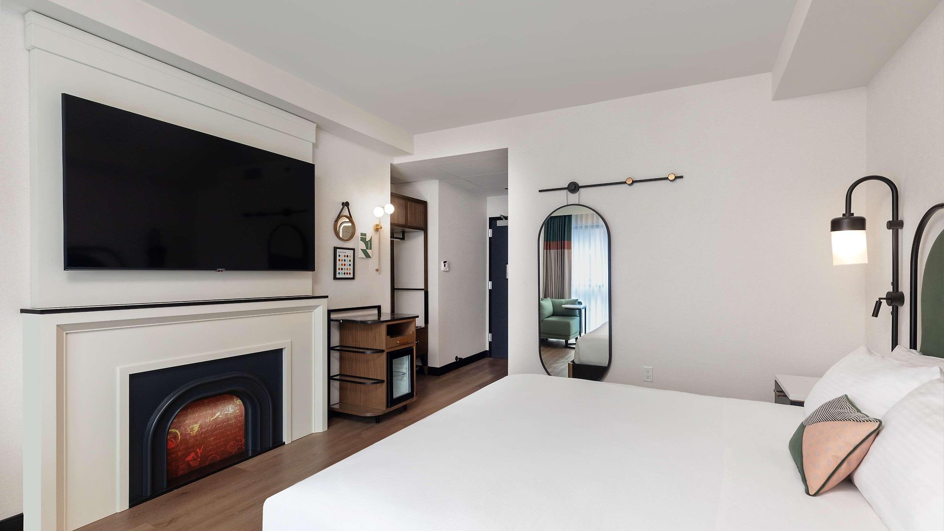 Pennyweight Boston, Curio Collection By Hilton Hotel Boston