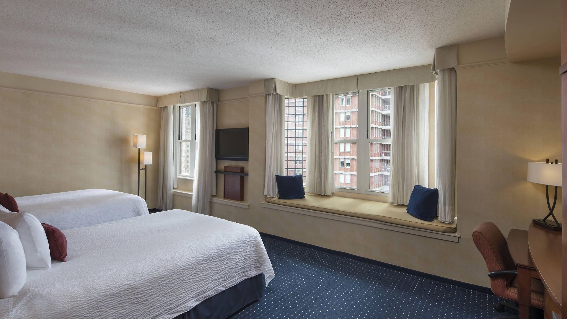 Courtyard Copley Square 3* Boston