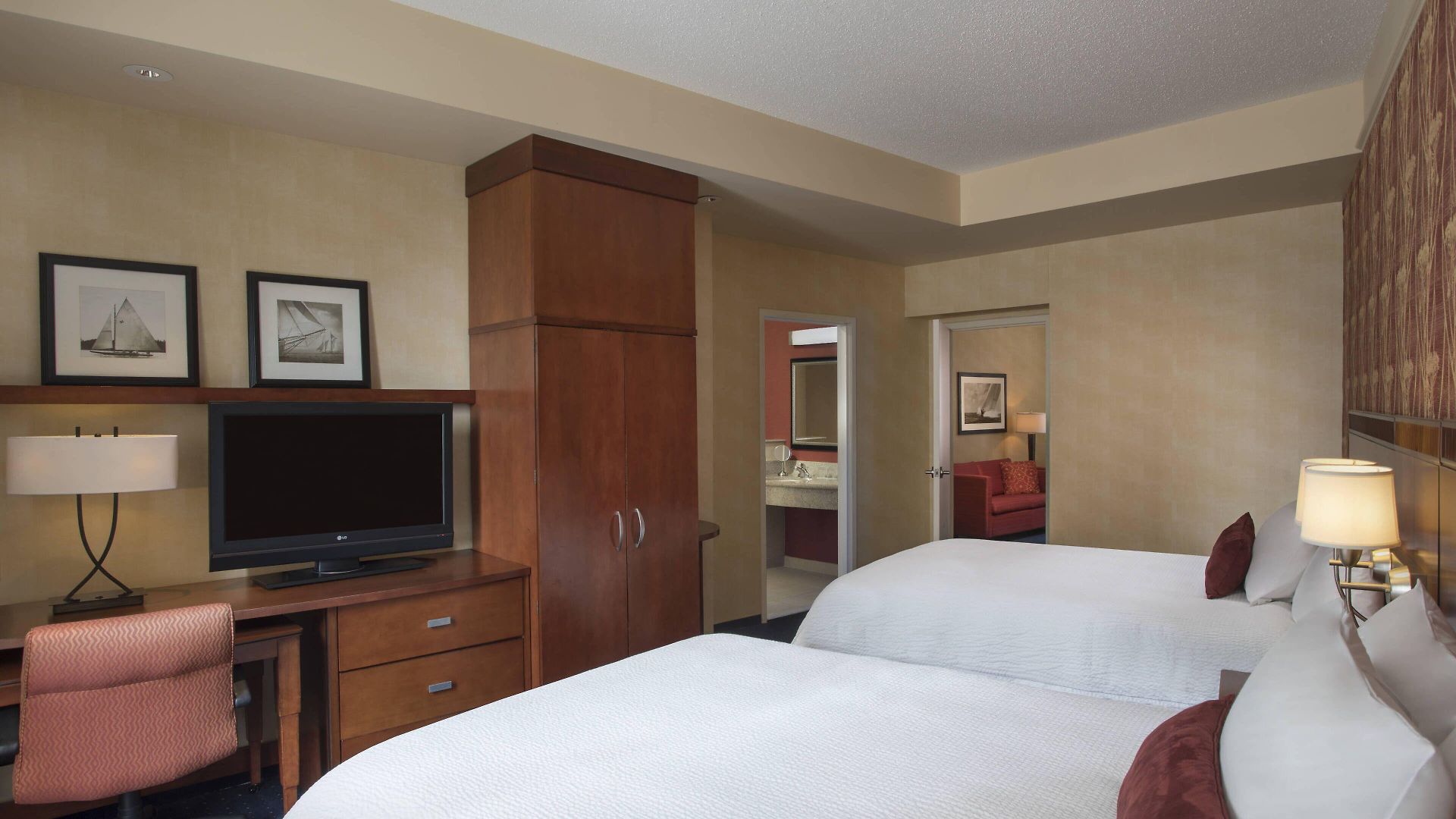 Courtyard Copley Square 3*