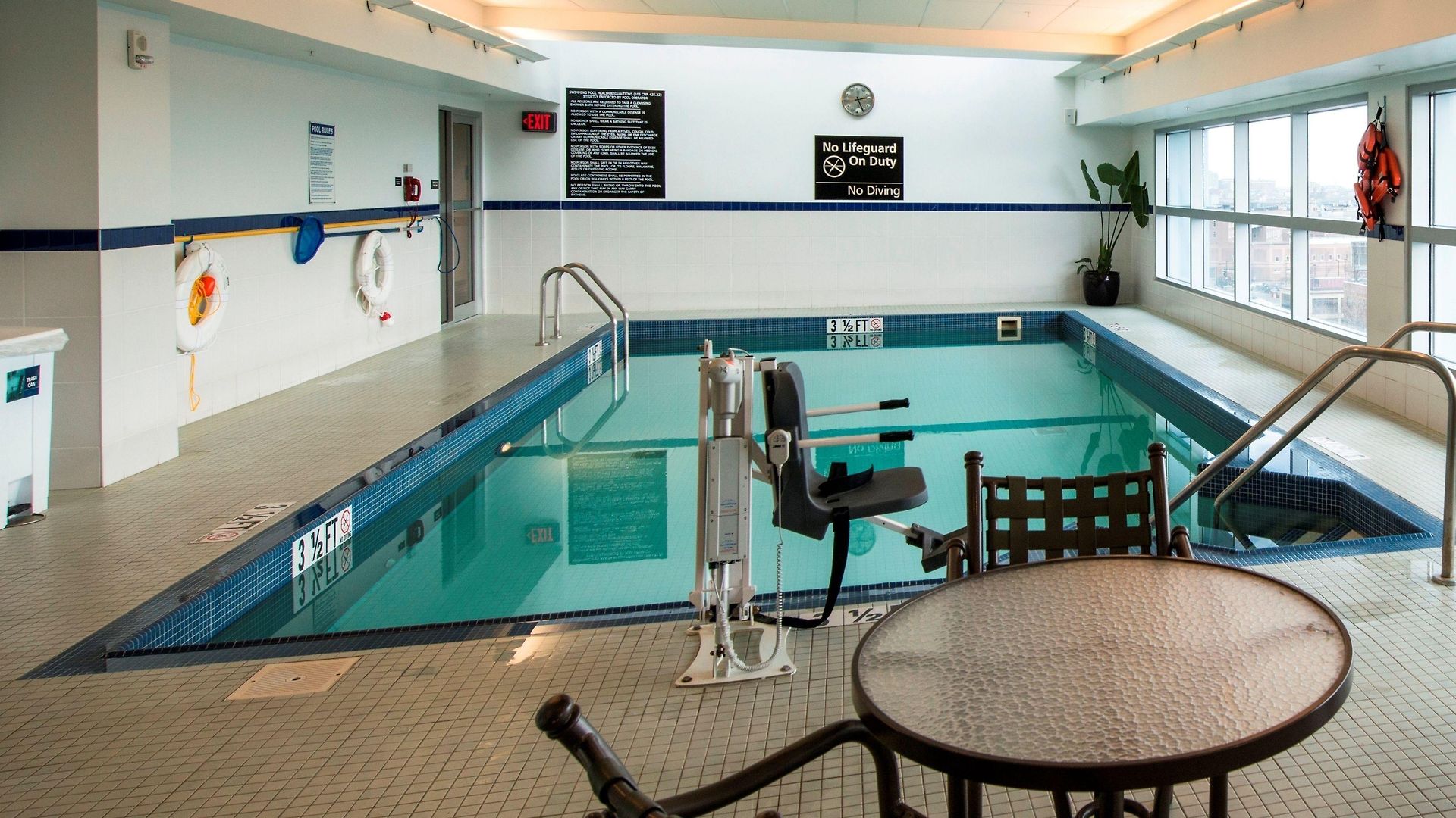 Hampton & Crosstown Center Hotel