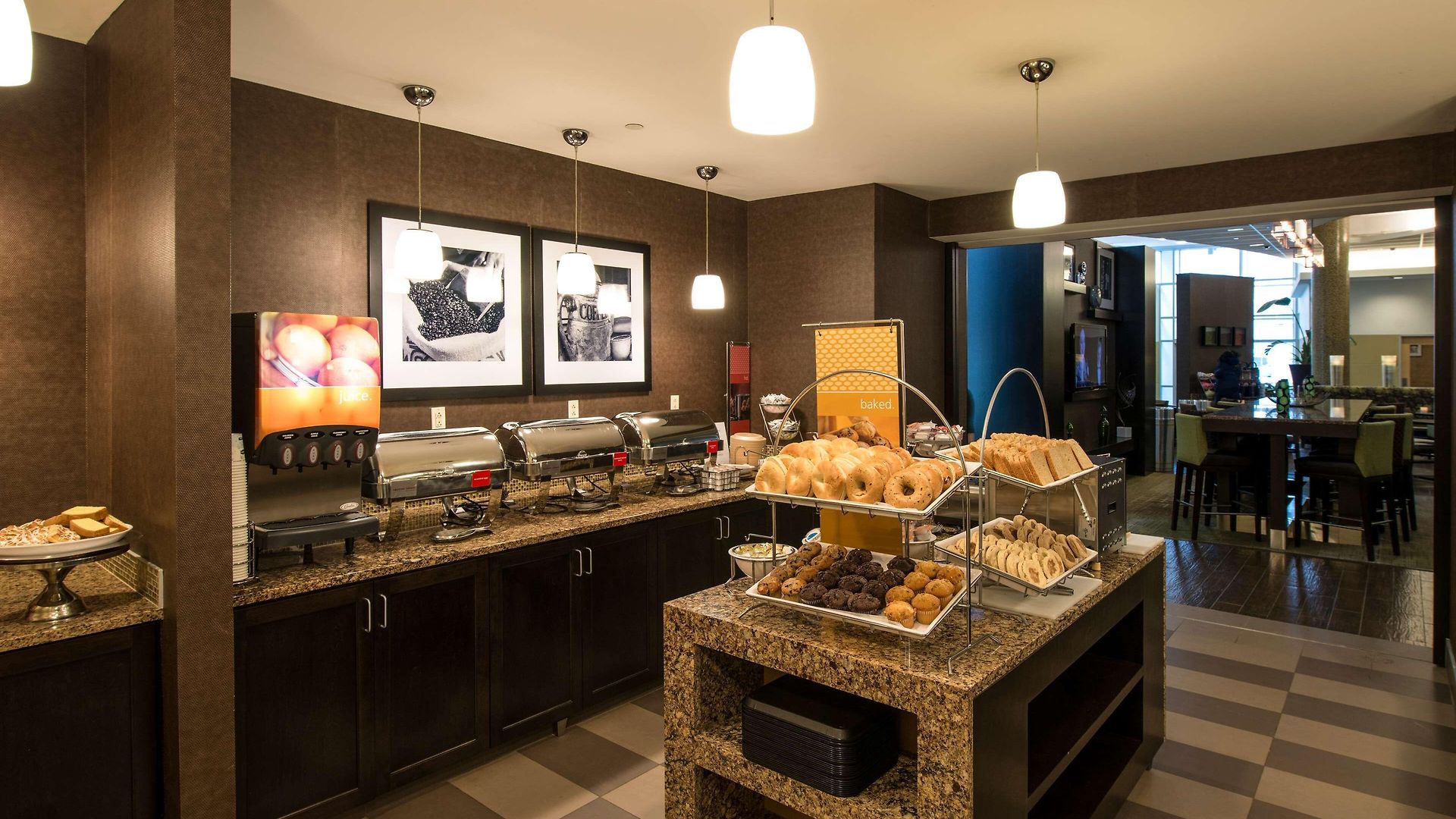 Hampton & Crosstown Center 3* Boston