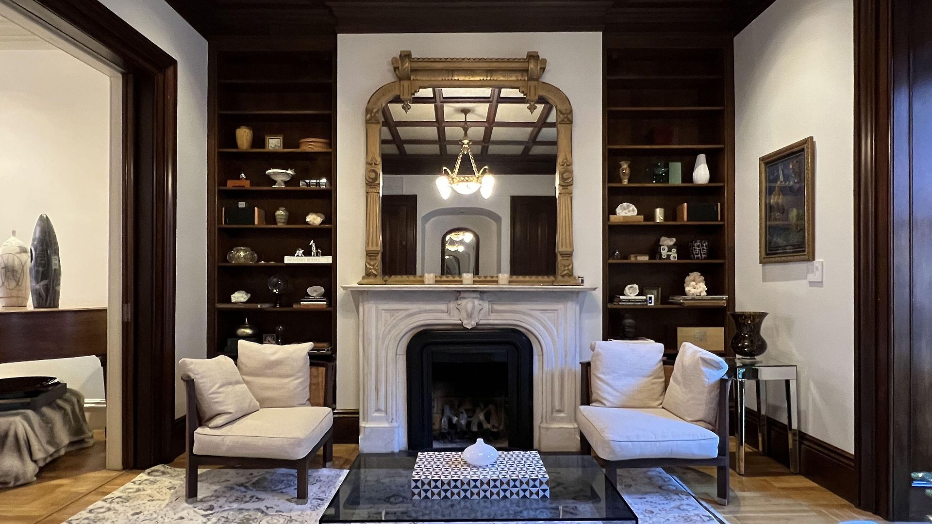 Clarendon Square 4*