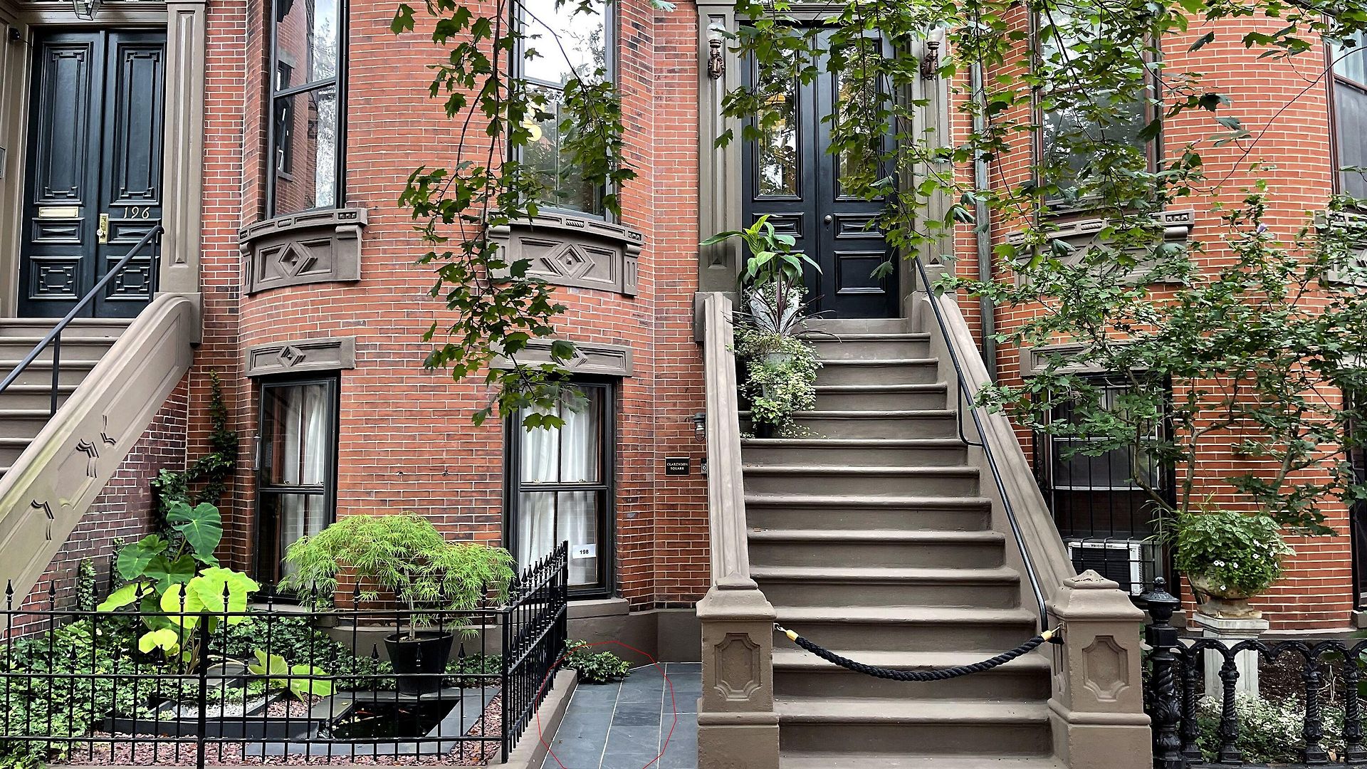 Clarendon Square Bed & Breakfast Boston
