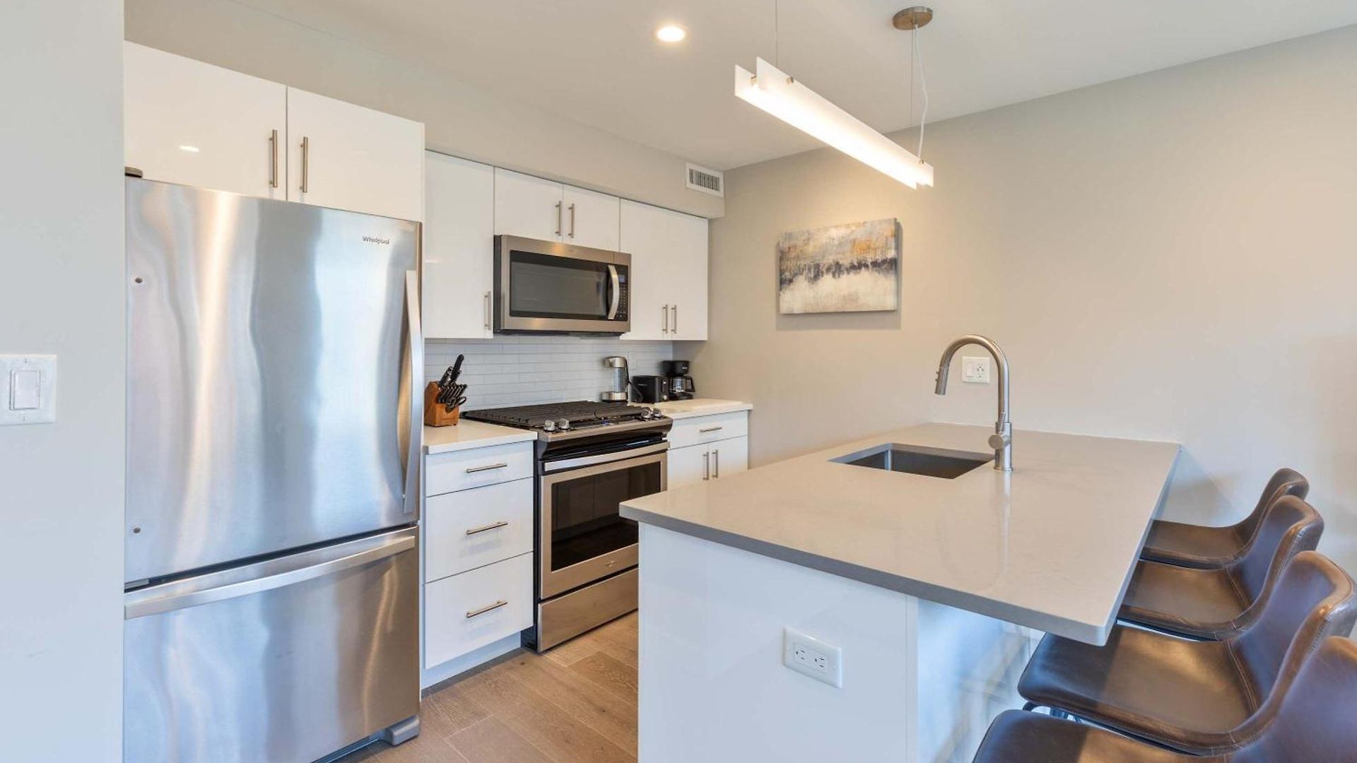 Apartment In Heart Of Boston